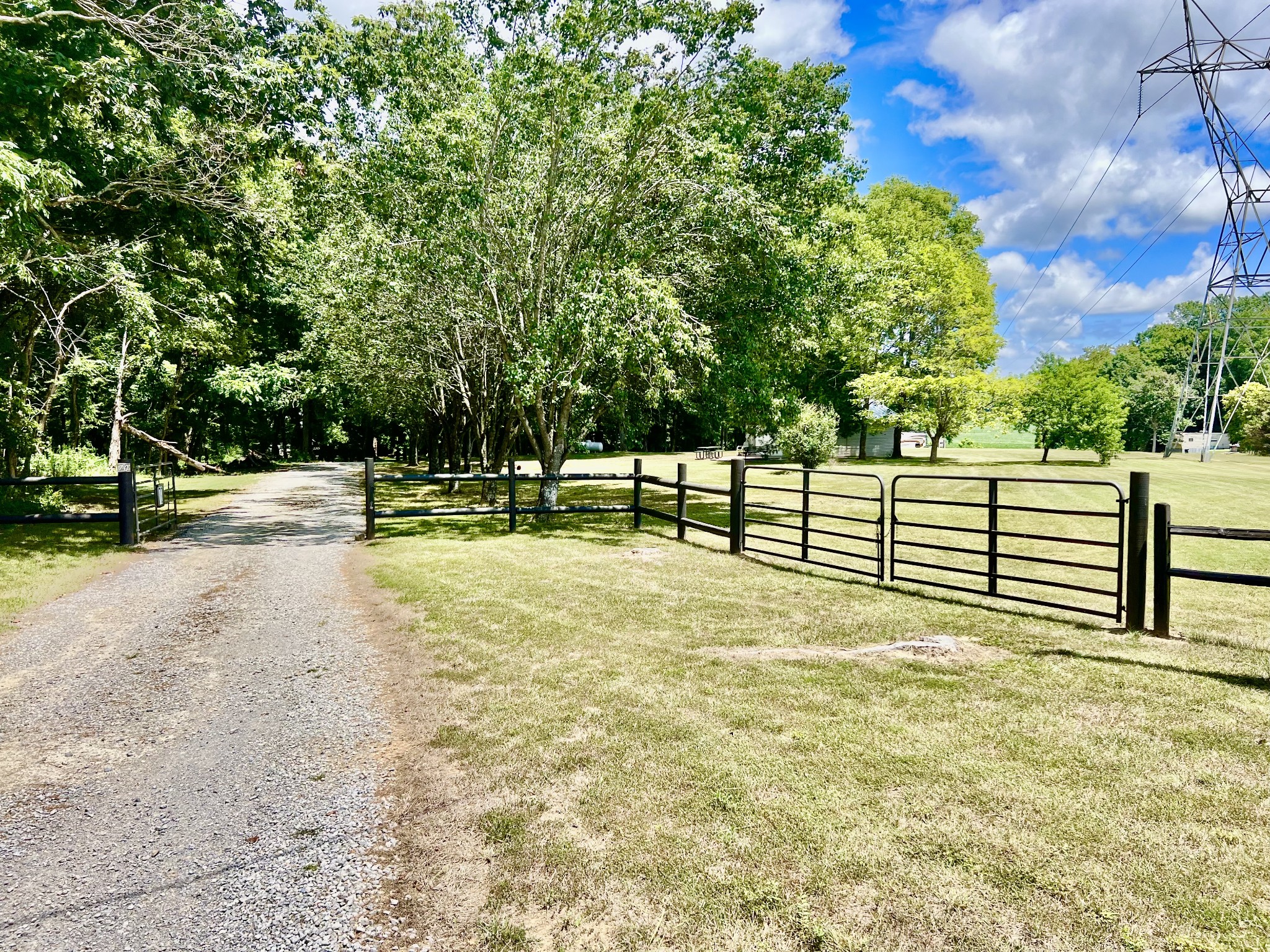 70a Railroad Rd Property Photo 14