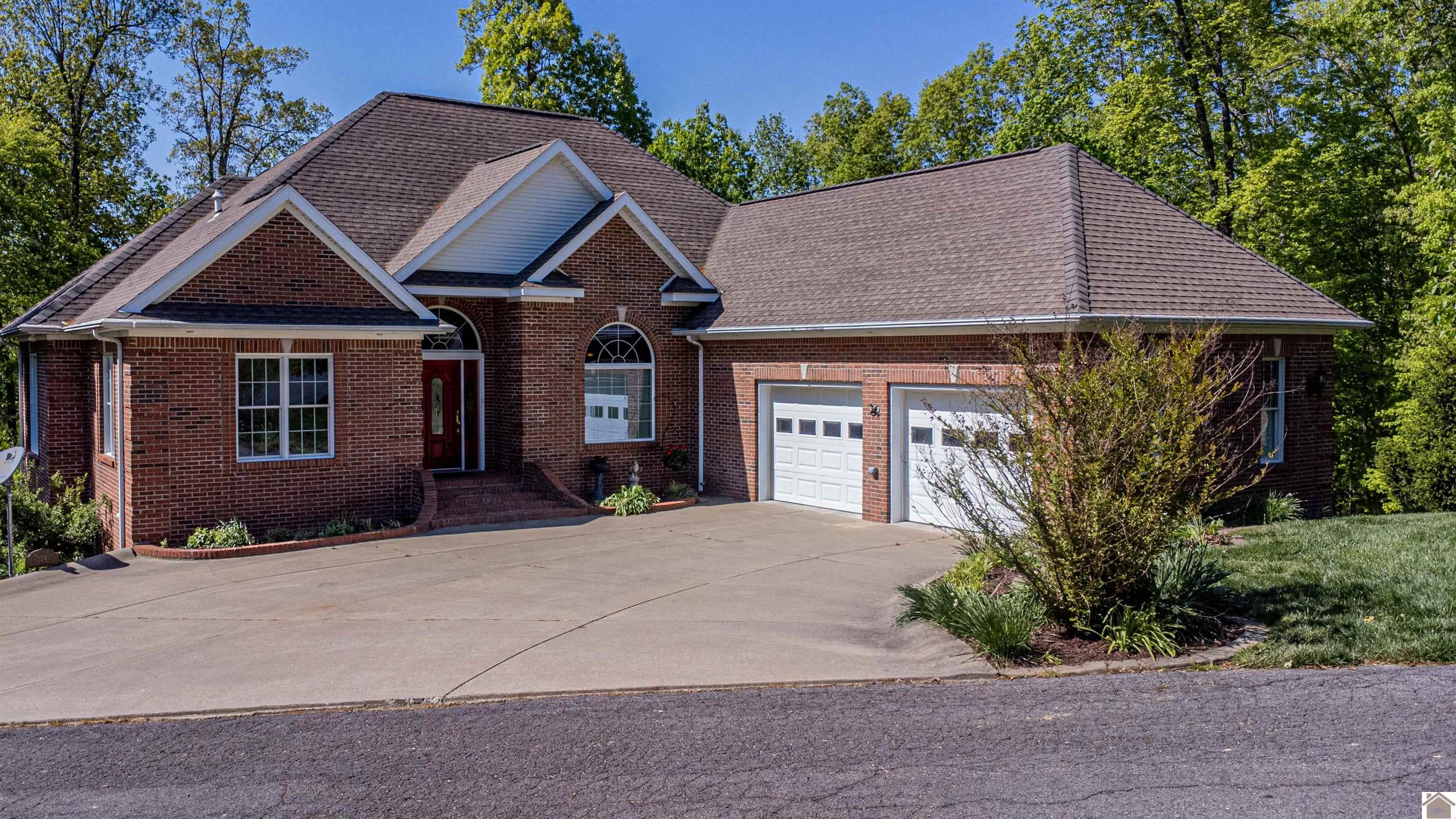 124 W Cobblestone Ct. Property Photo