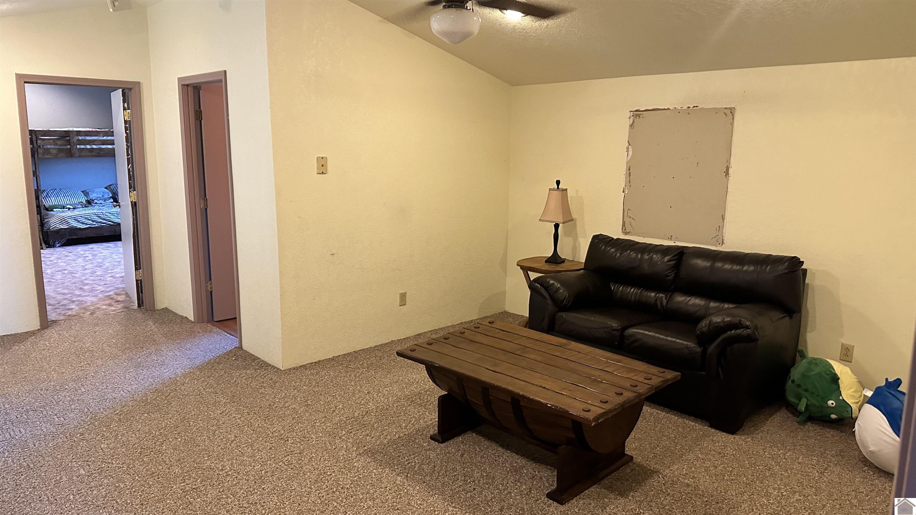 1140 Works Road Property Photo 22