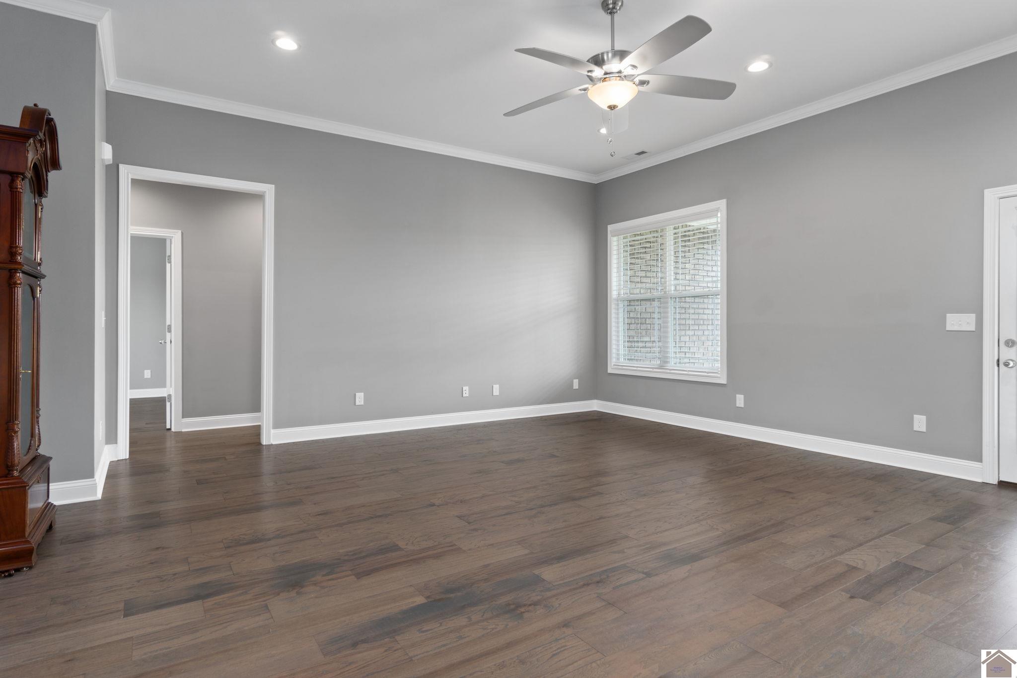 1106 Peachtree Place Property Photo 7