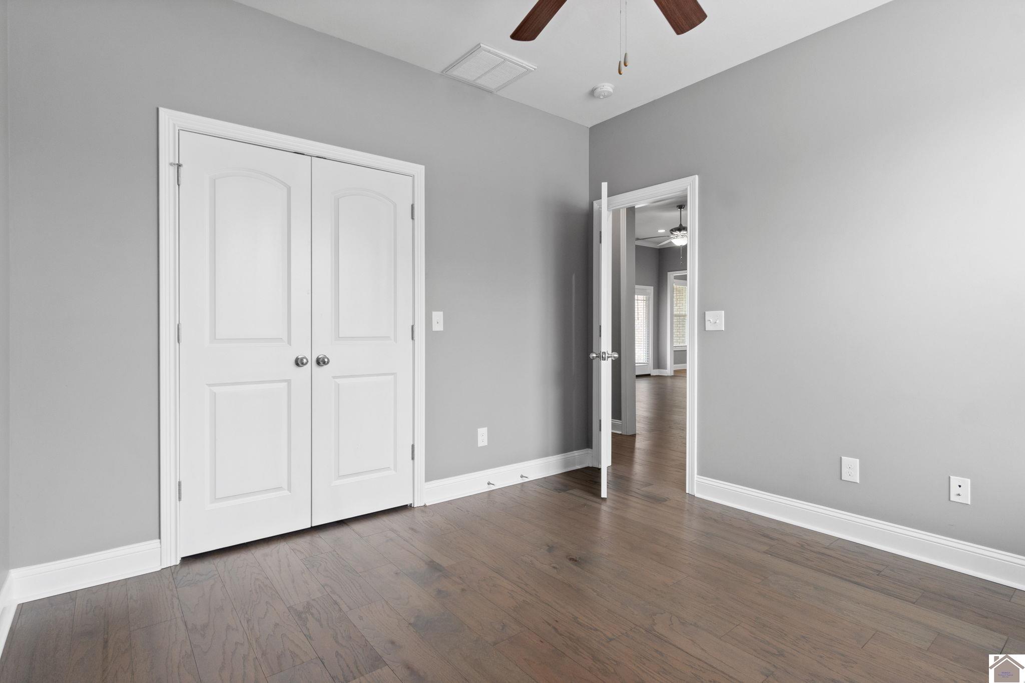 1106 Peachtree Place Property Photo 28