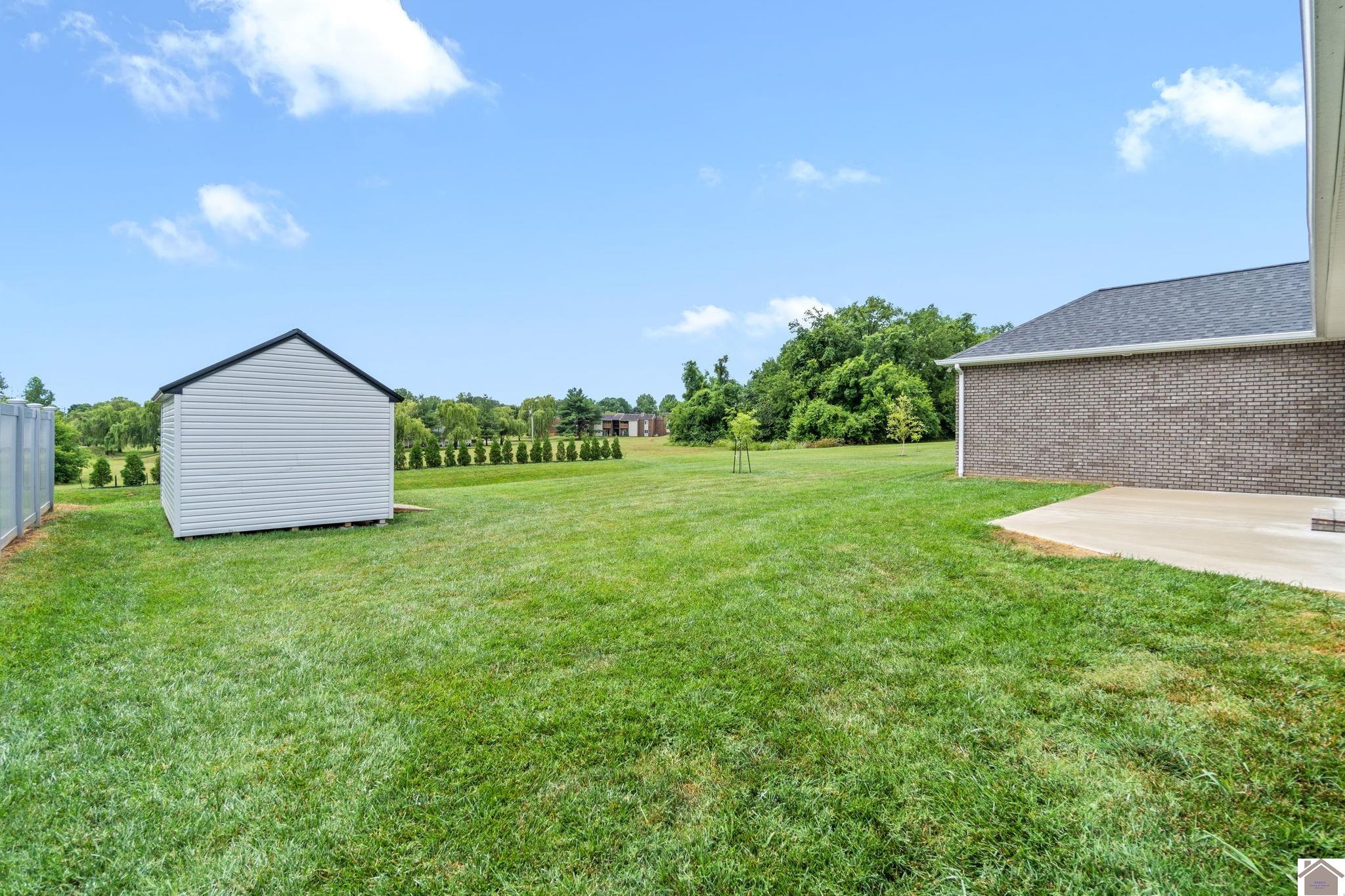 1106 Peachtree Place Property Photo 33