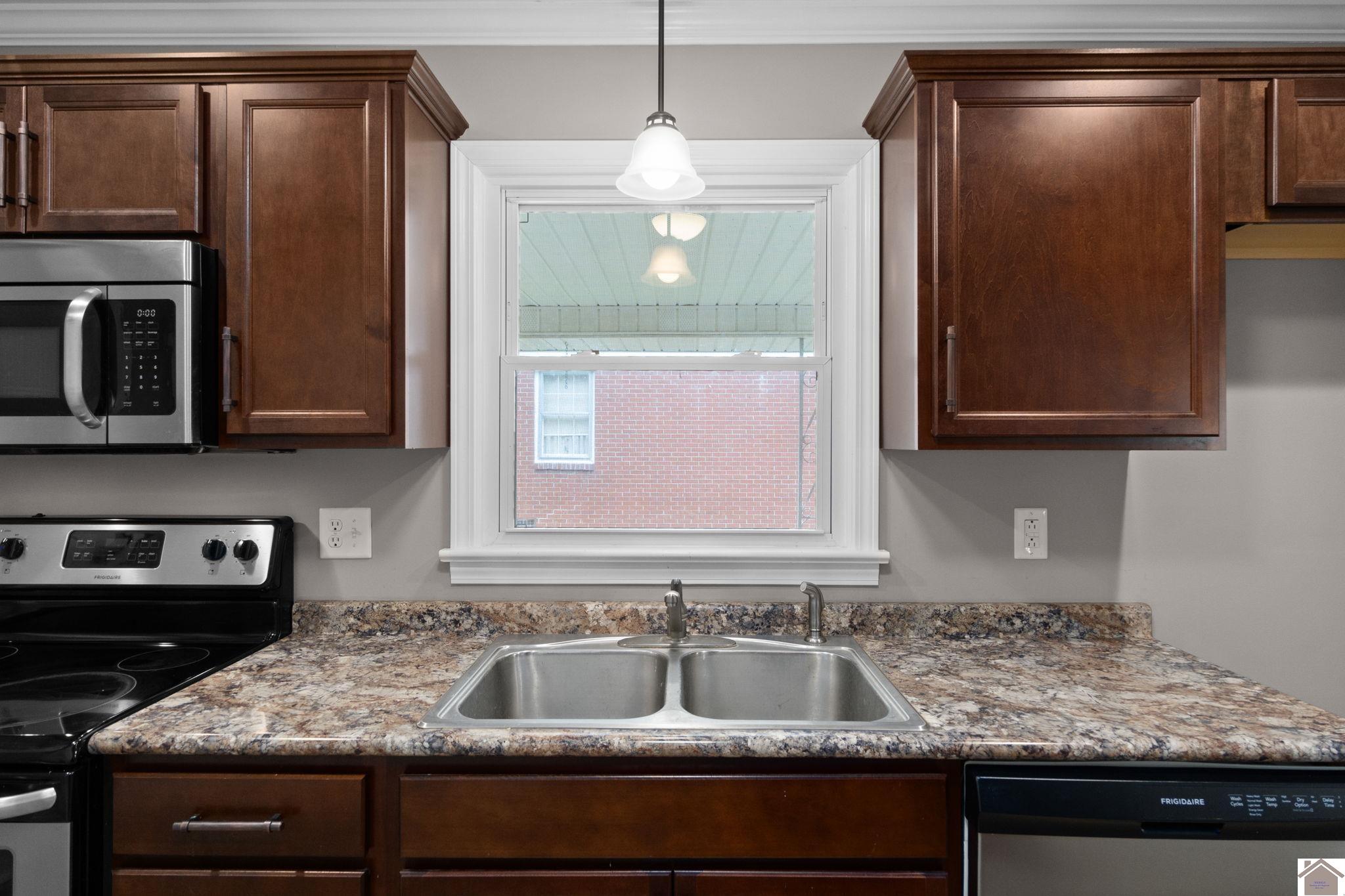 306 Wayside Property Photo 15
