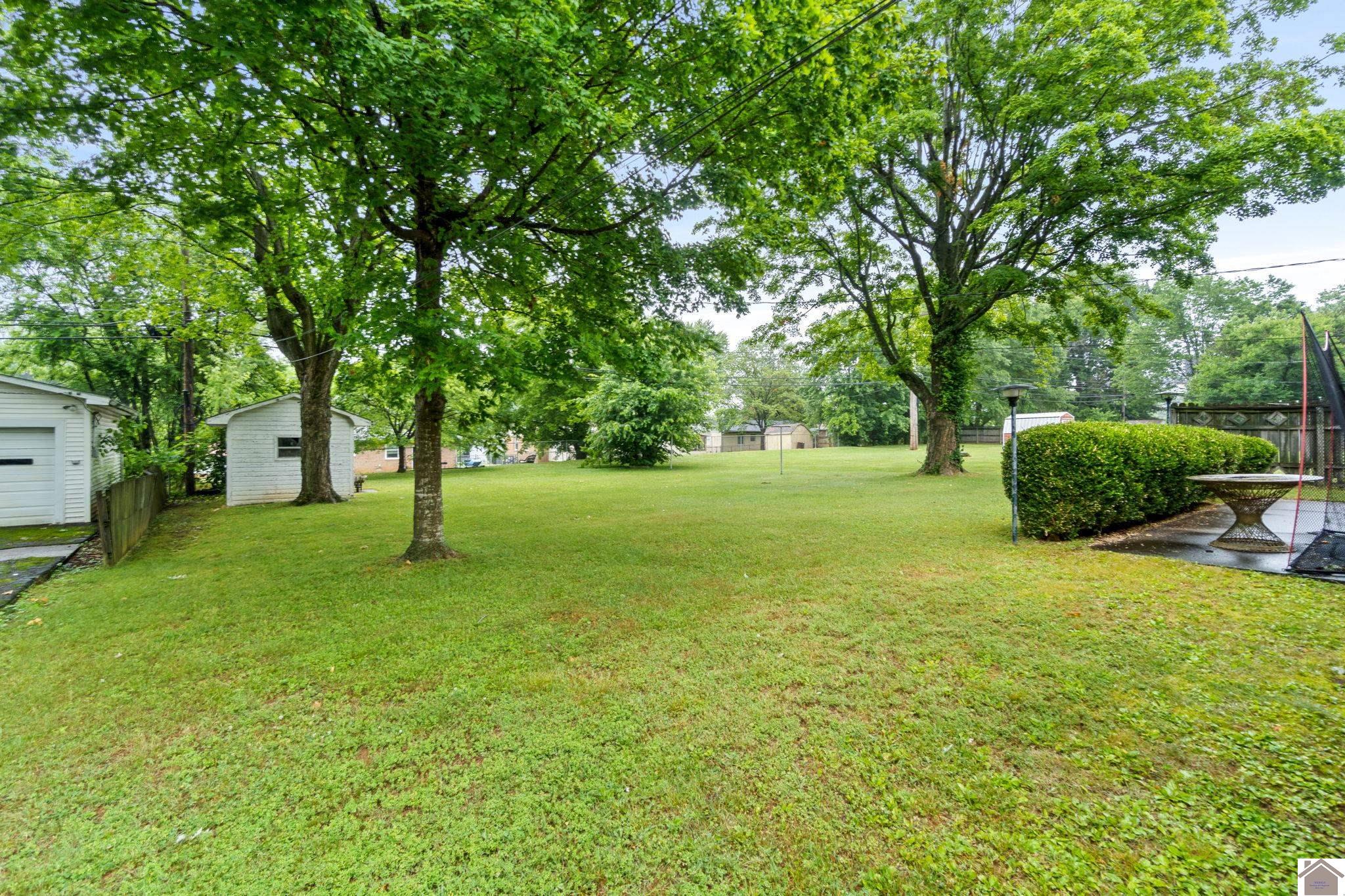 306 Wayside Property Photo 28