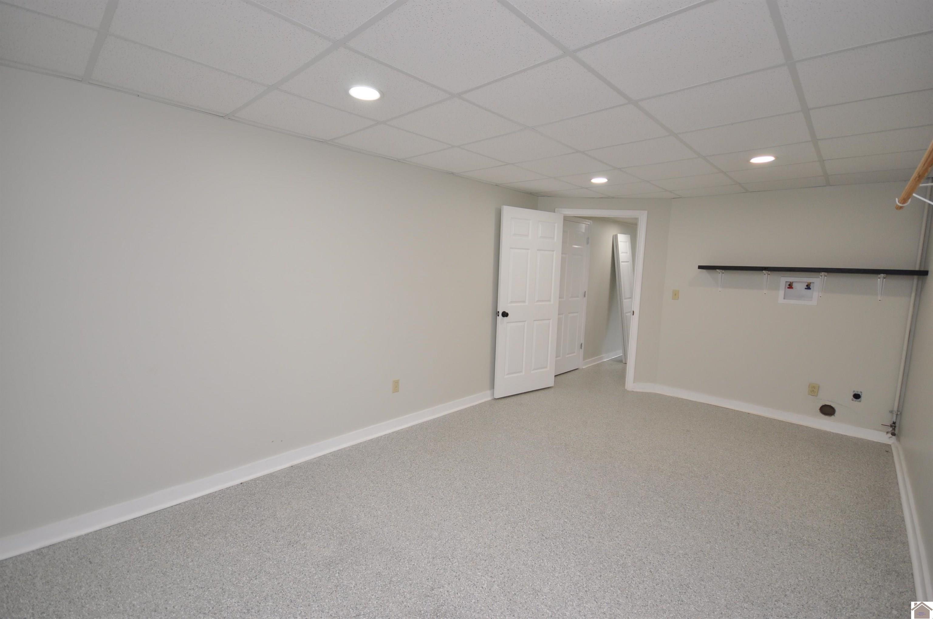 1275 N State Route 93 Property Photo 25