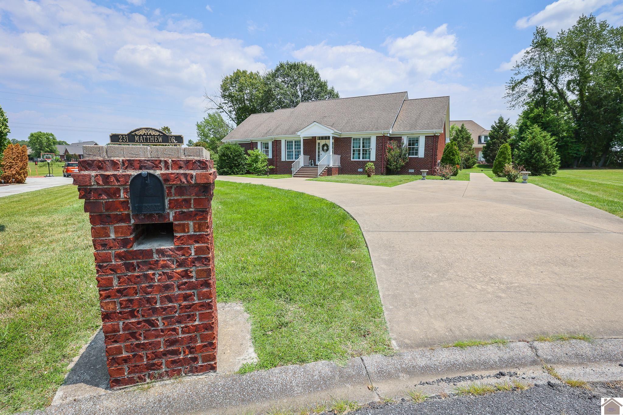 231 Matthew Drive Property Photo 2