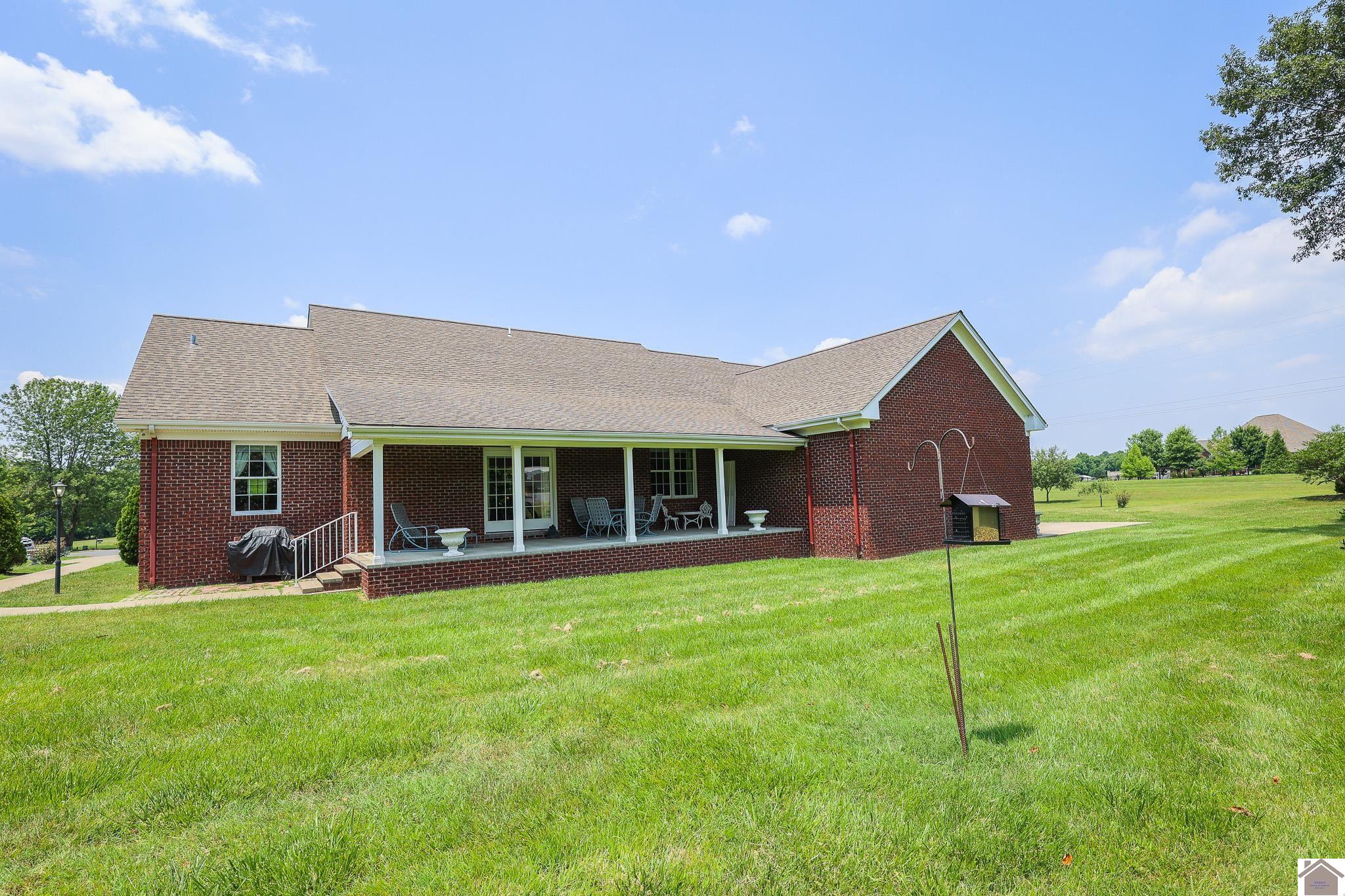 231 Matthew Drive Property Photo 5