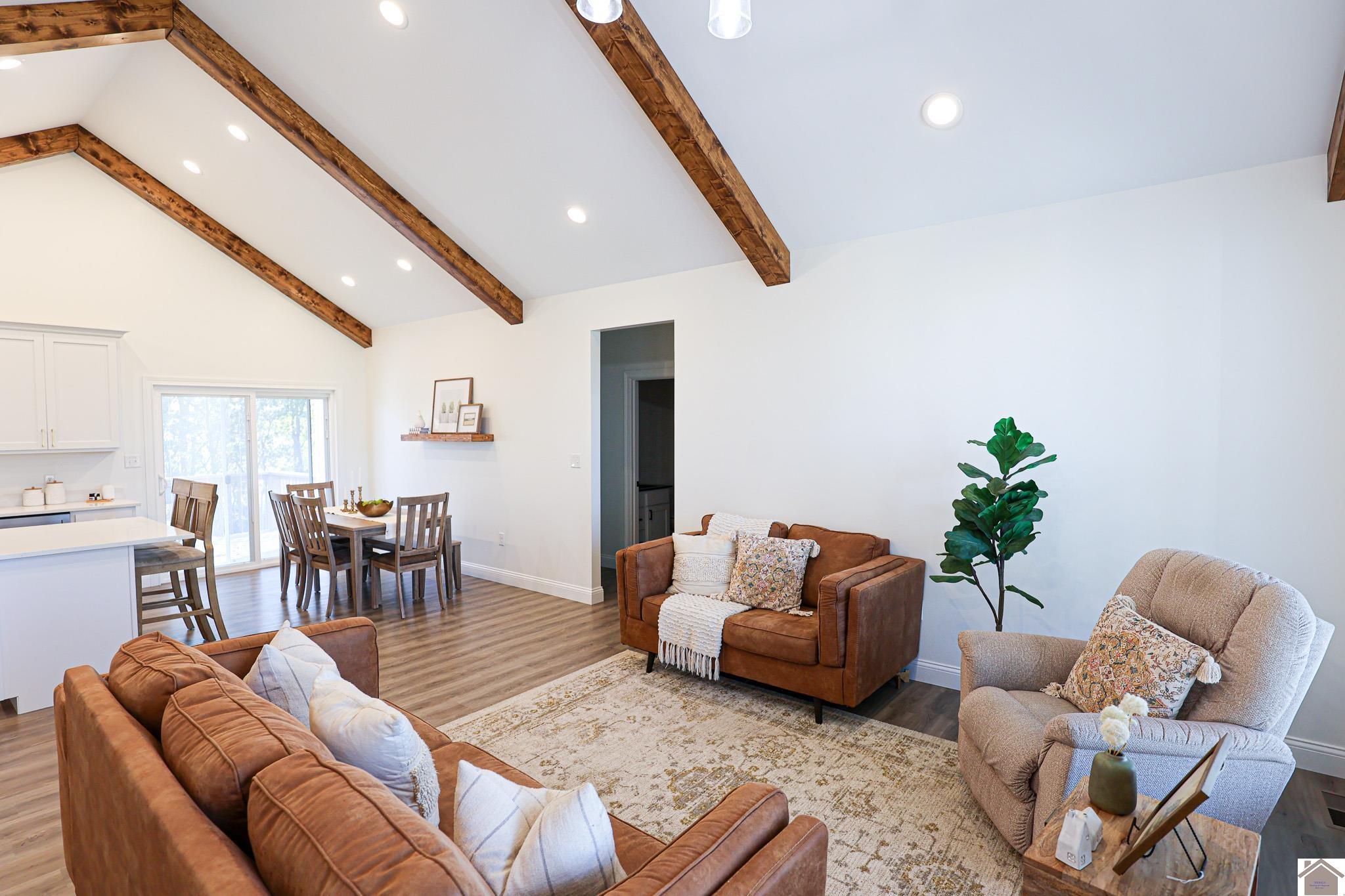 11390 Highway 286 Property Photo 8