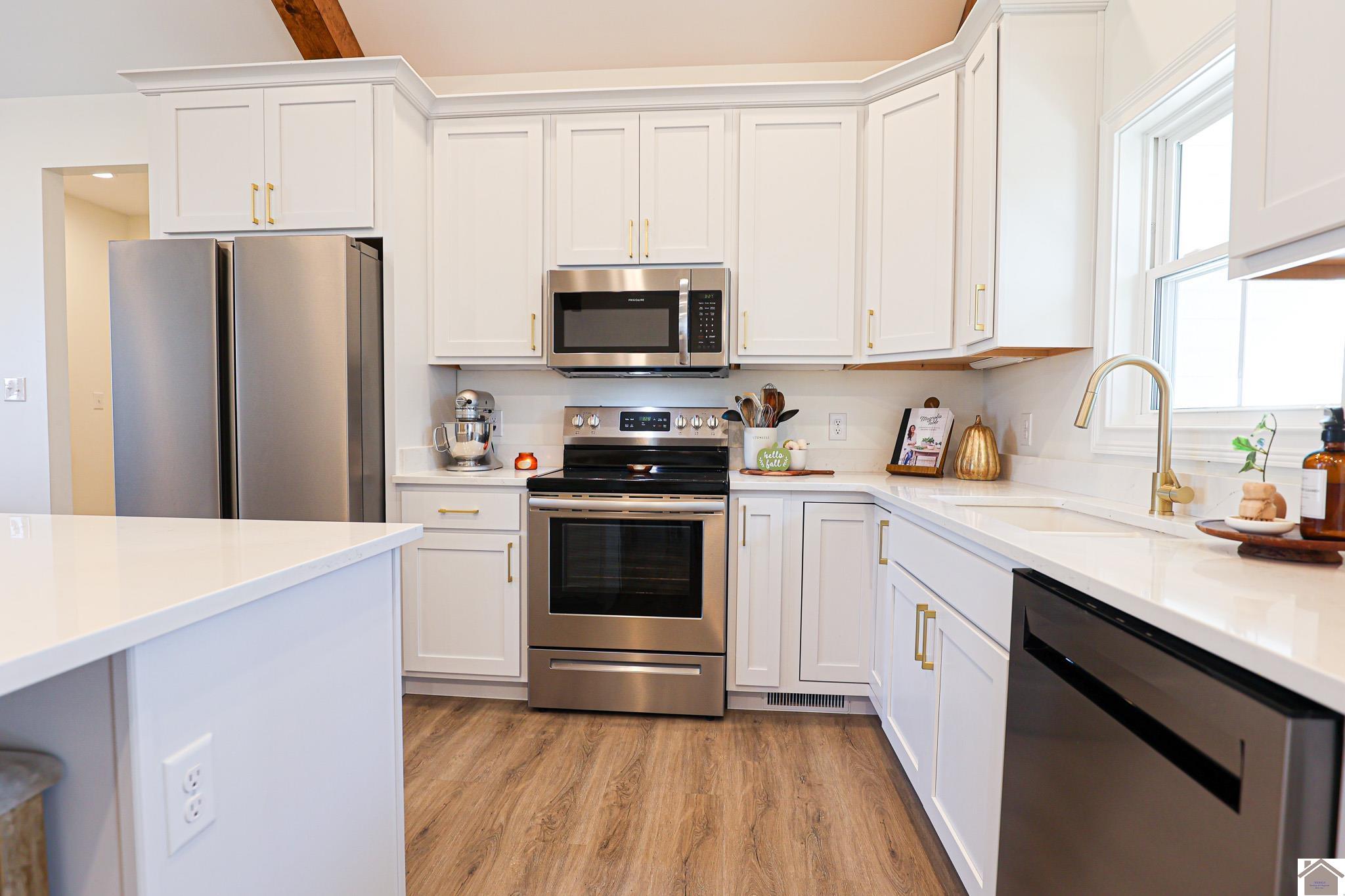 11390 Highway 286 Property Photo 11