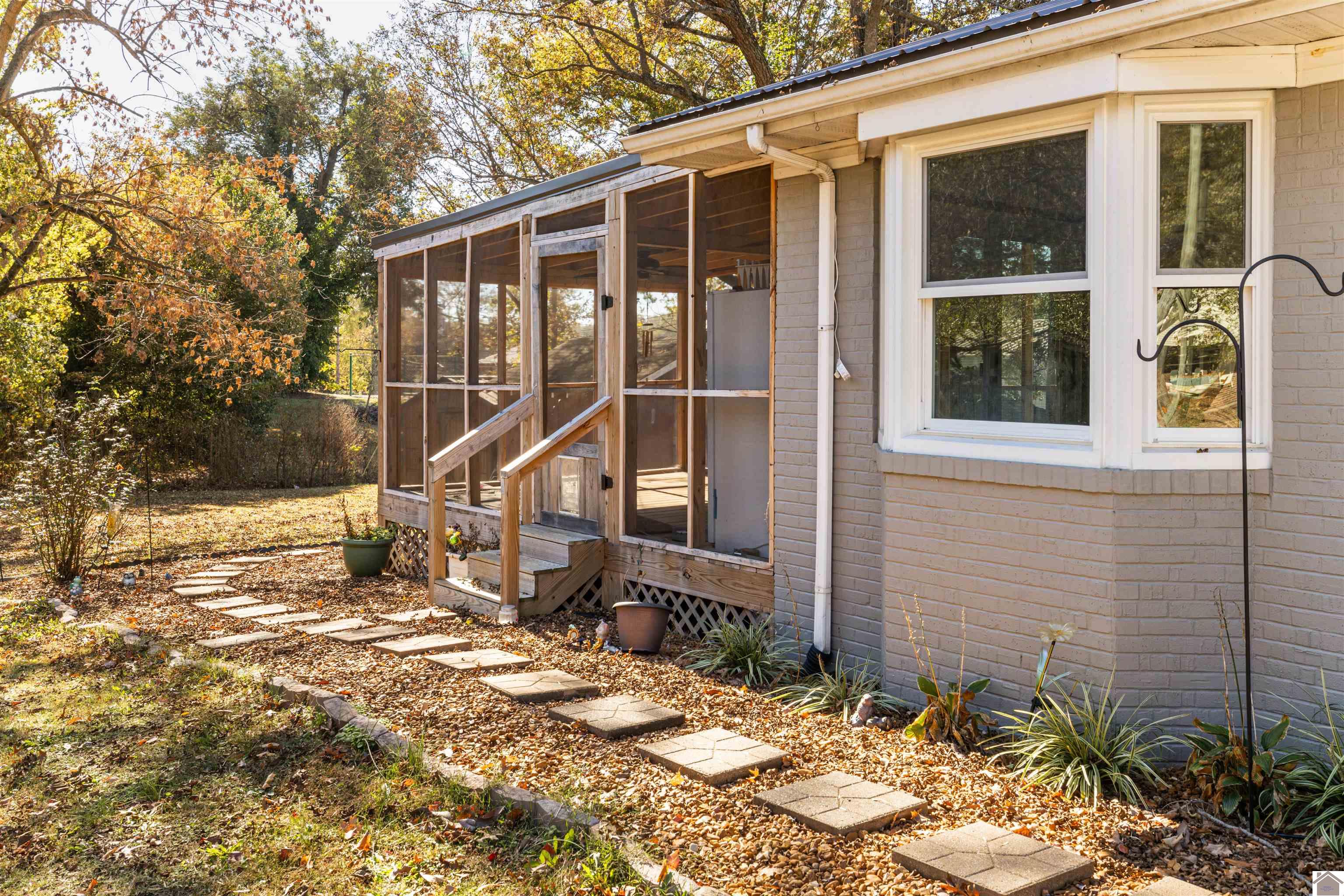 105 Orchard St. Property Photo 4