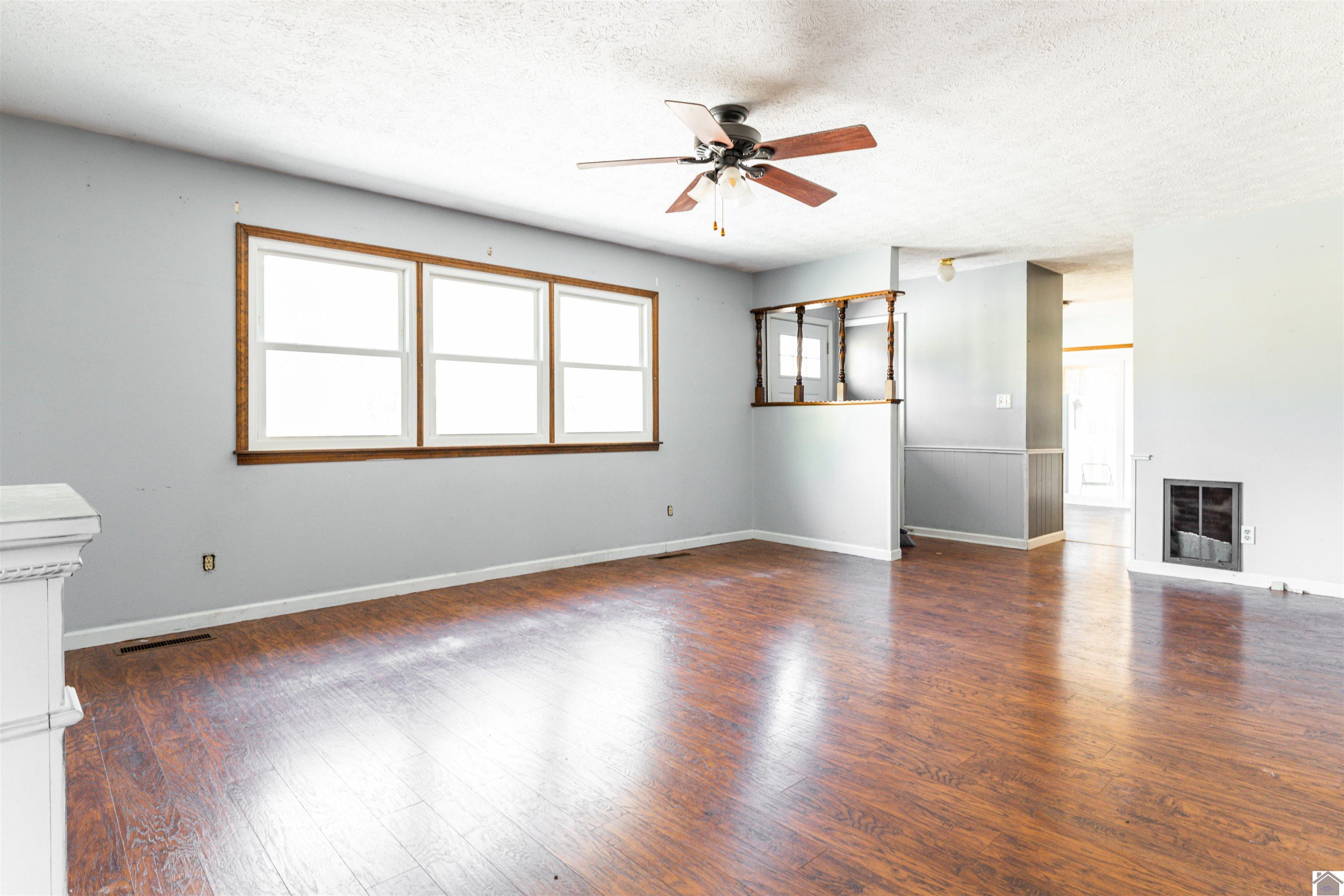 105 Orchard St. Property Photo 14