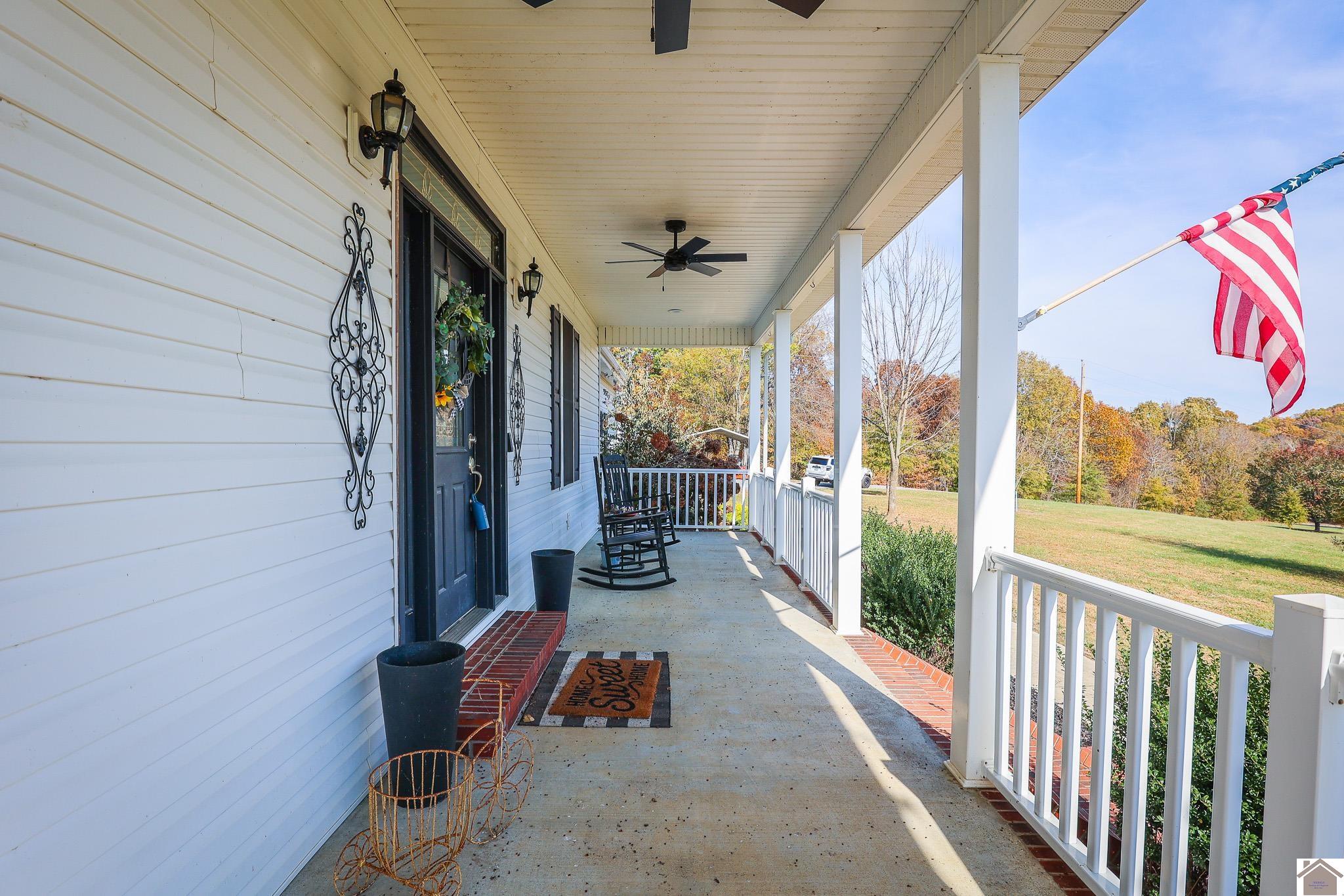 70 Pleasant Valley Rd Property Photo 2