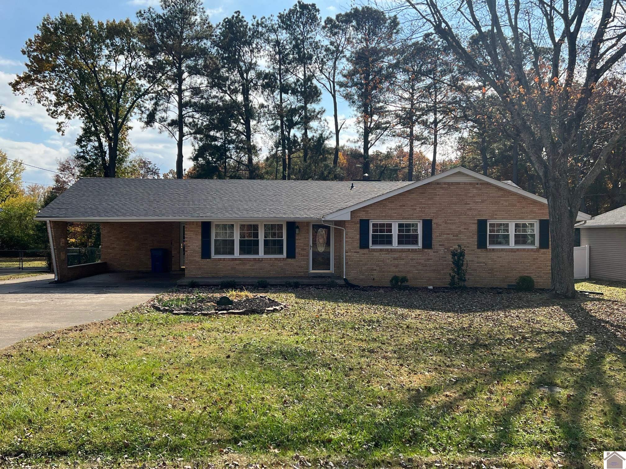 1625 Sunset Drive Property Photo 1