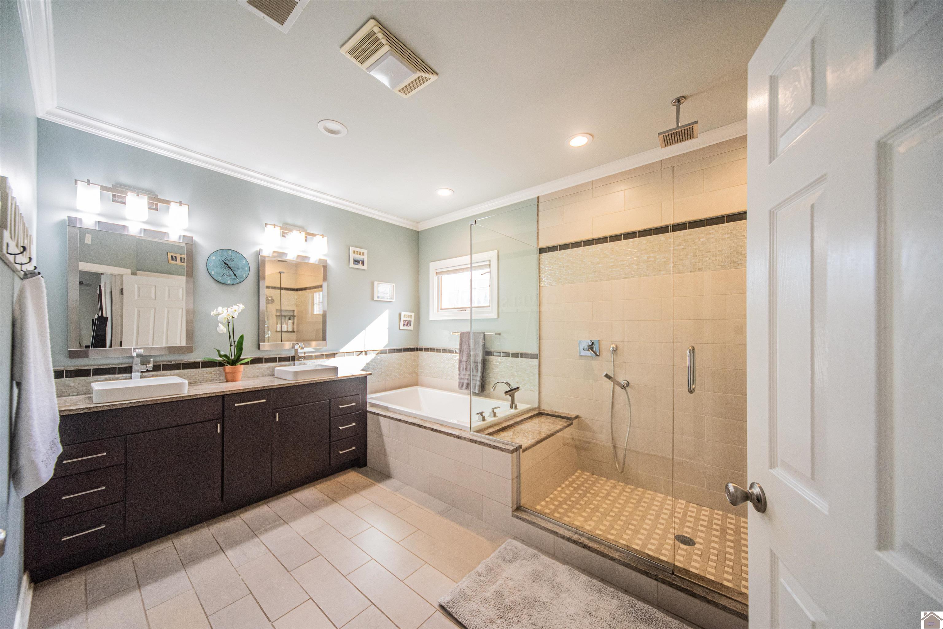 140 Beechwood Cove Property Photo 18