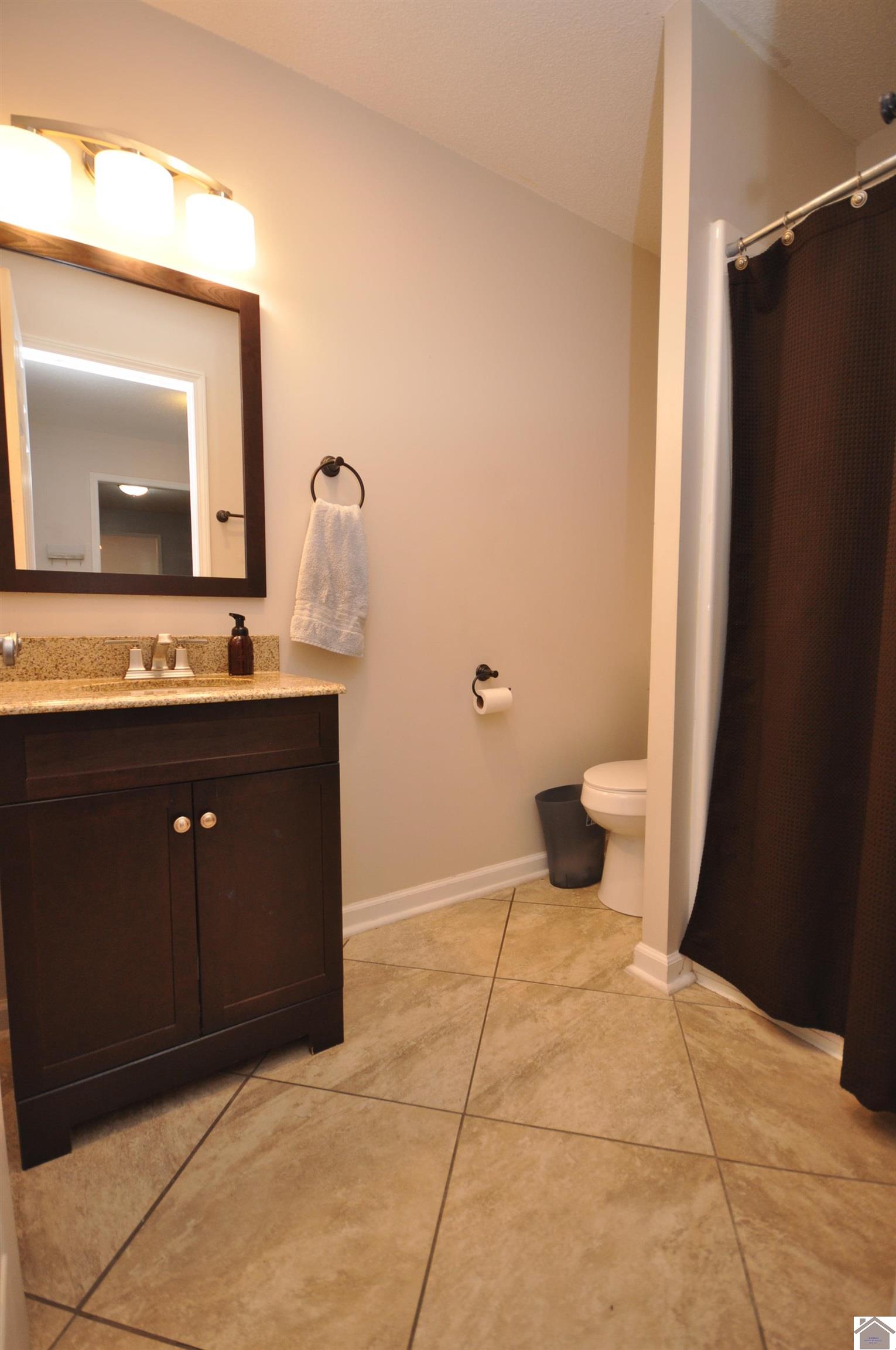 451 Golden Meadow Lane Property Photo 24