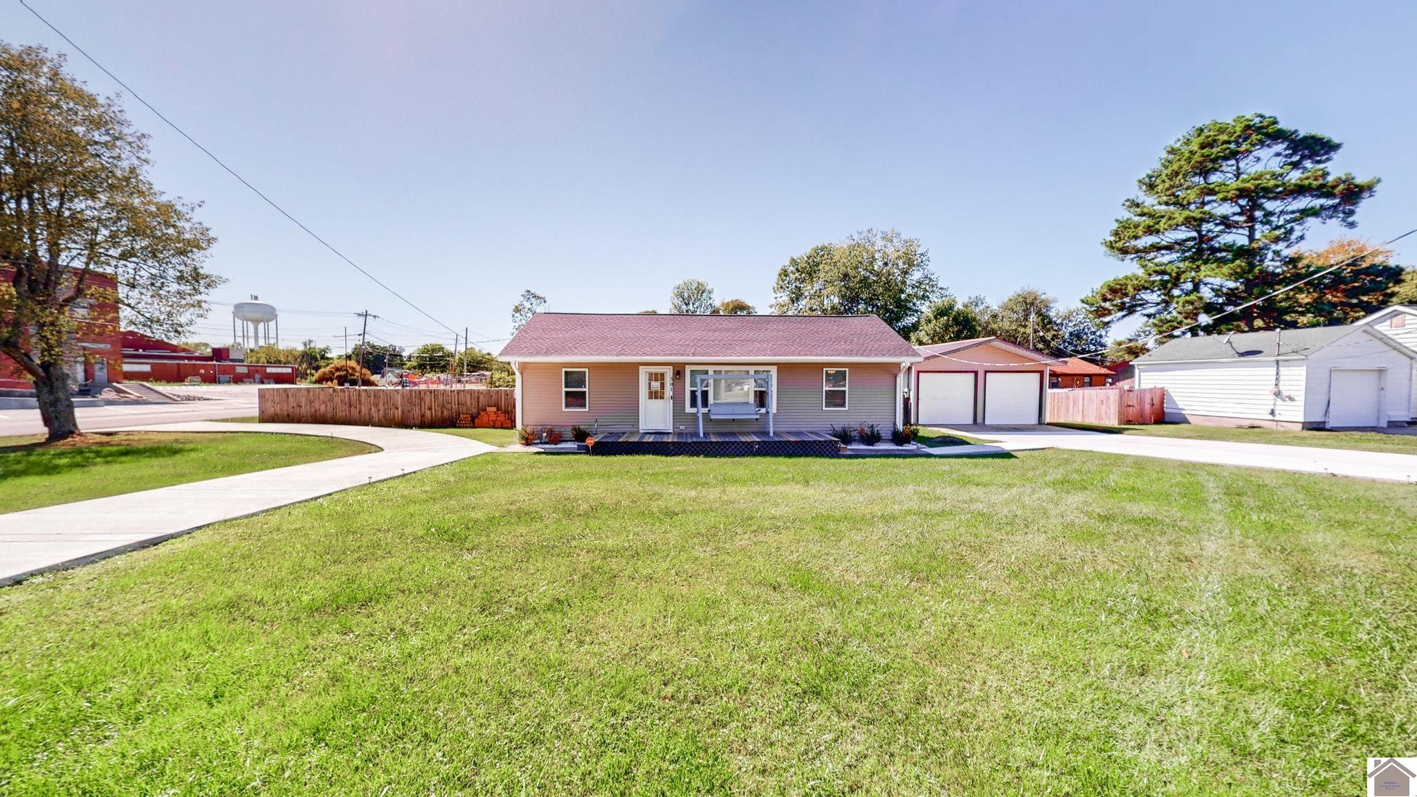 301 John E Robinson Avenue Property Photo 1