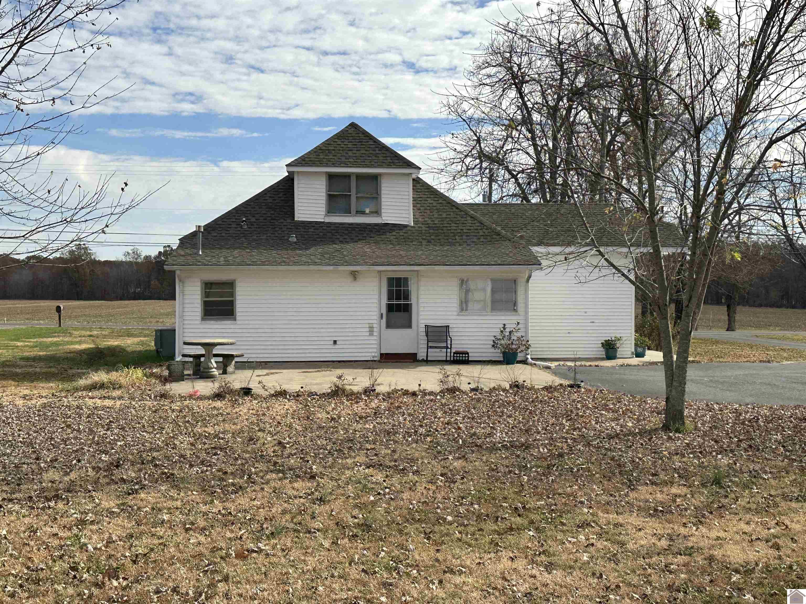 5179 Old Mayfield Rd Property Photo 2