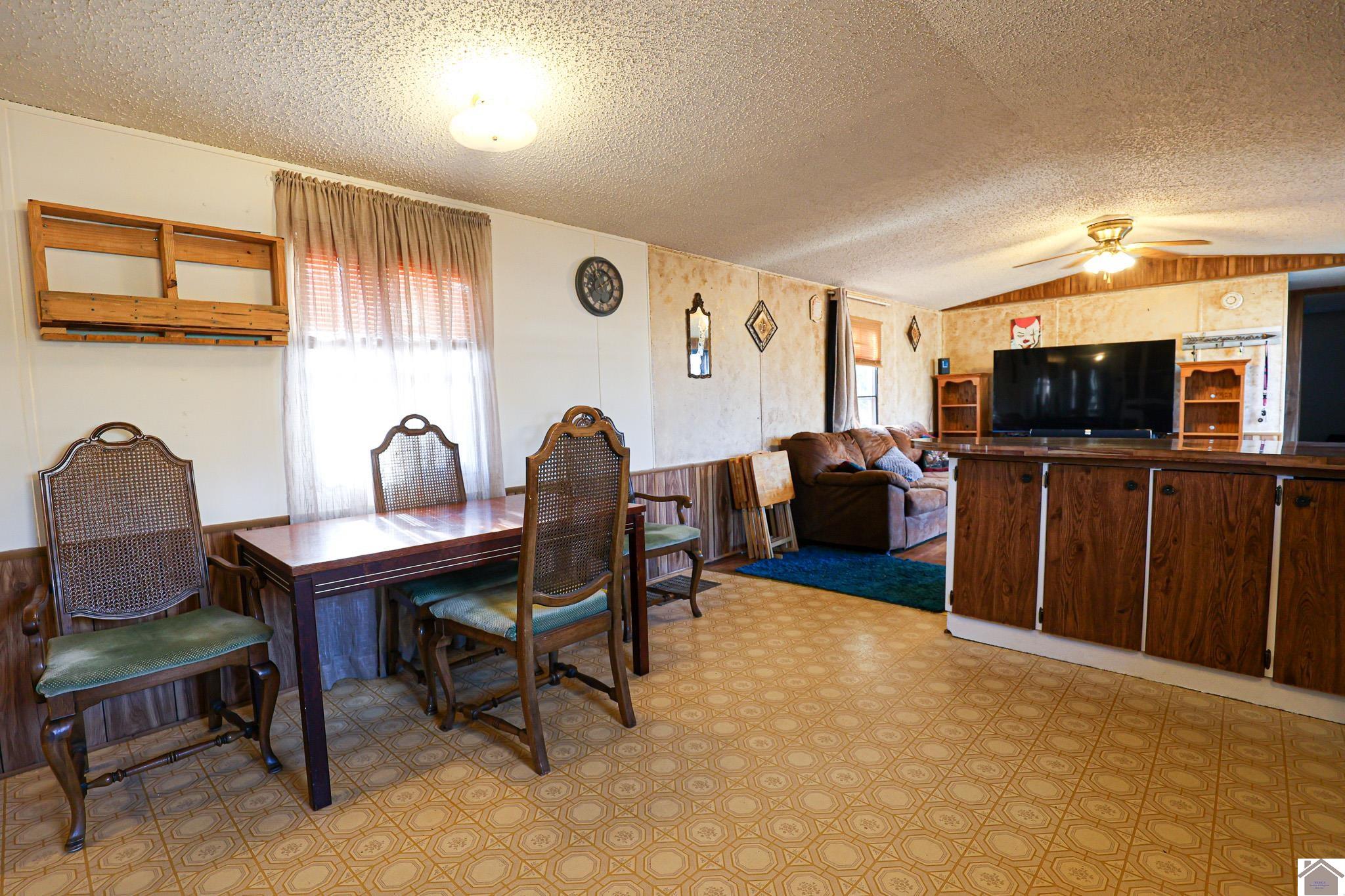 2205 Topeka Ave Property Photo 15