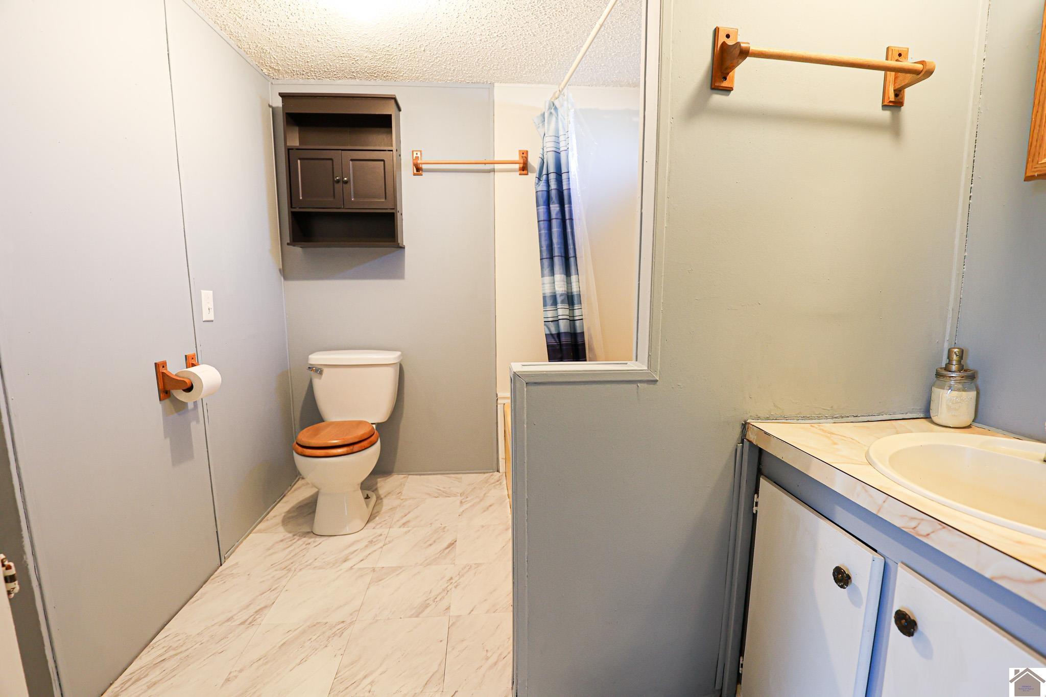 2205 Topeka Ave Property Photo 19