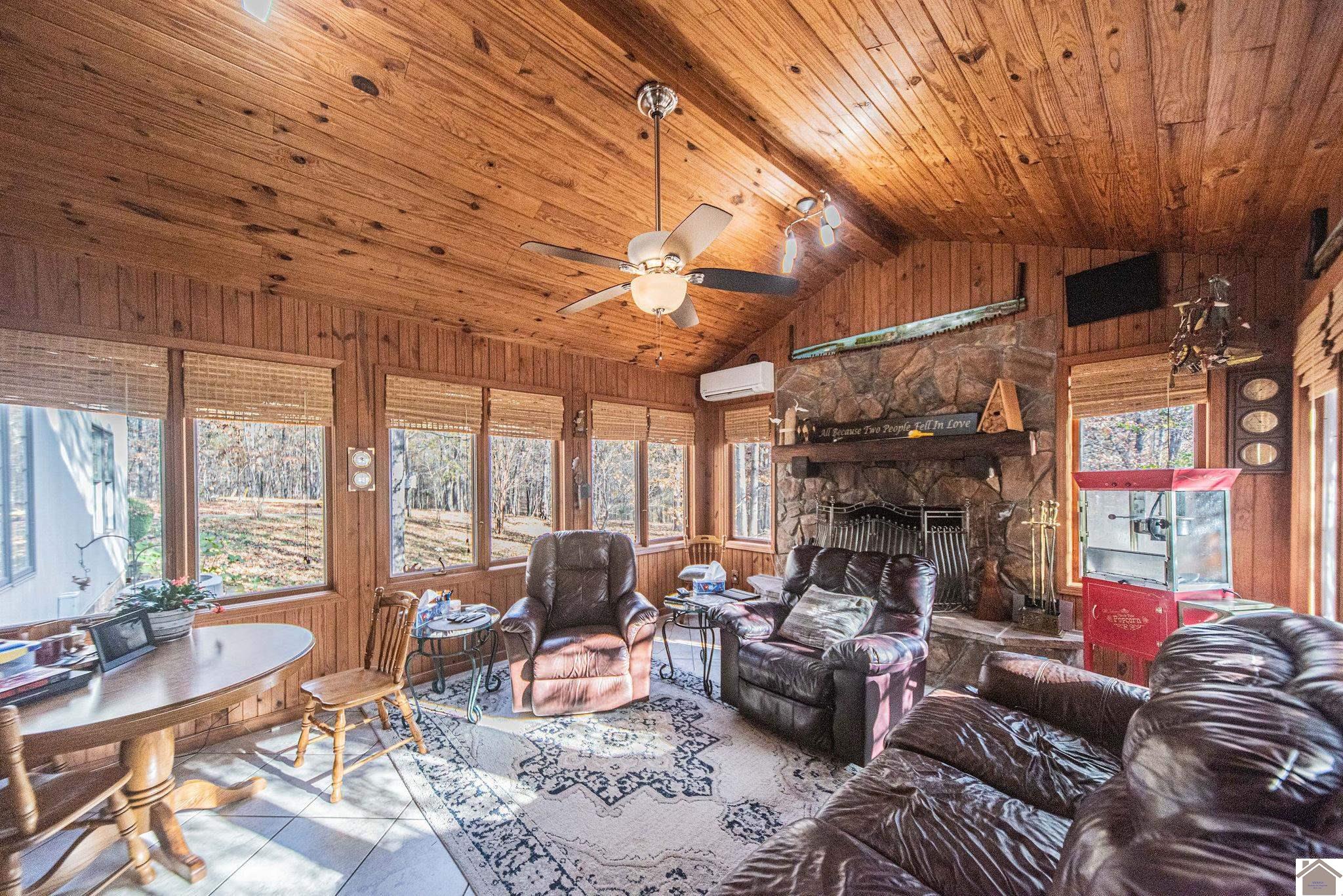 300 Whippoorwill Cove Property Photo 18