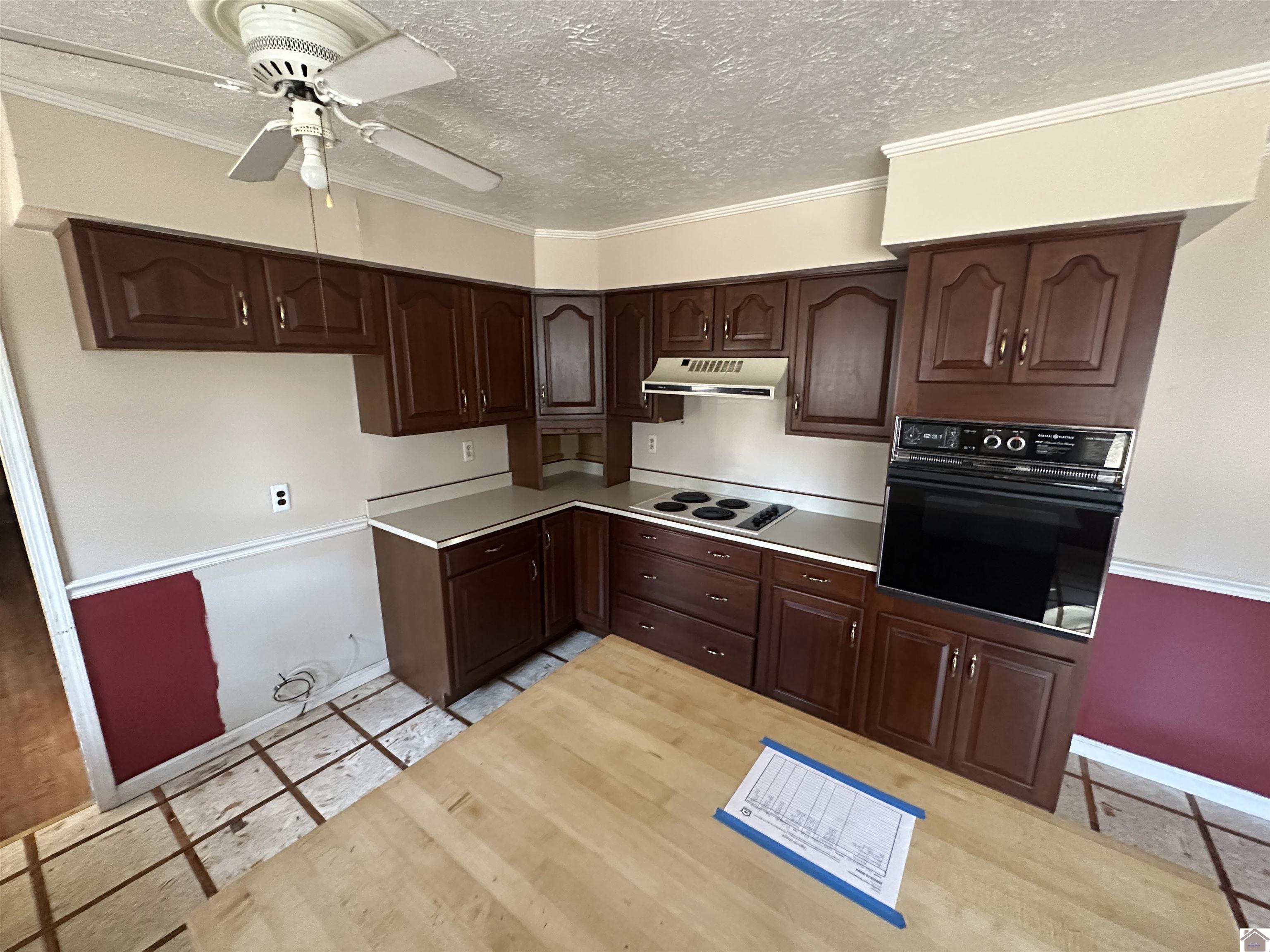 245 Tudor Boulevard Property Photo 13