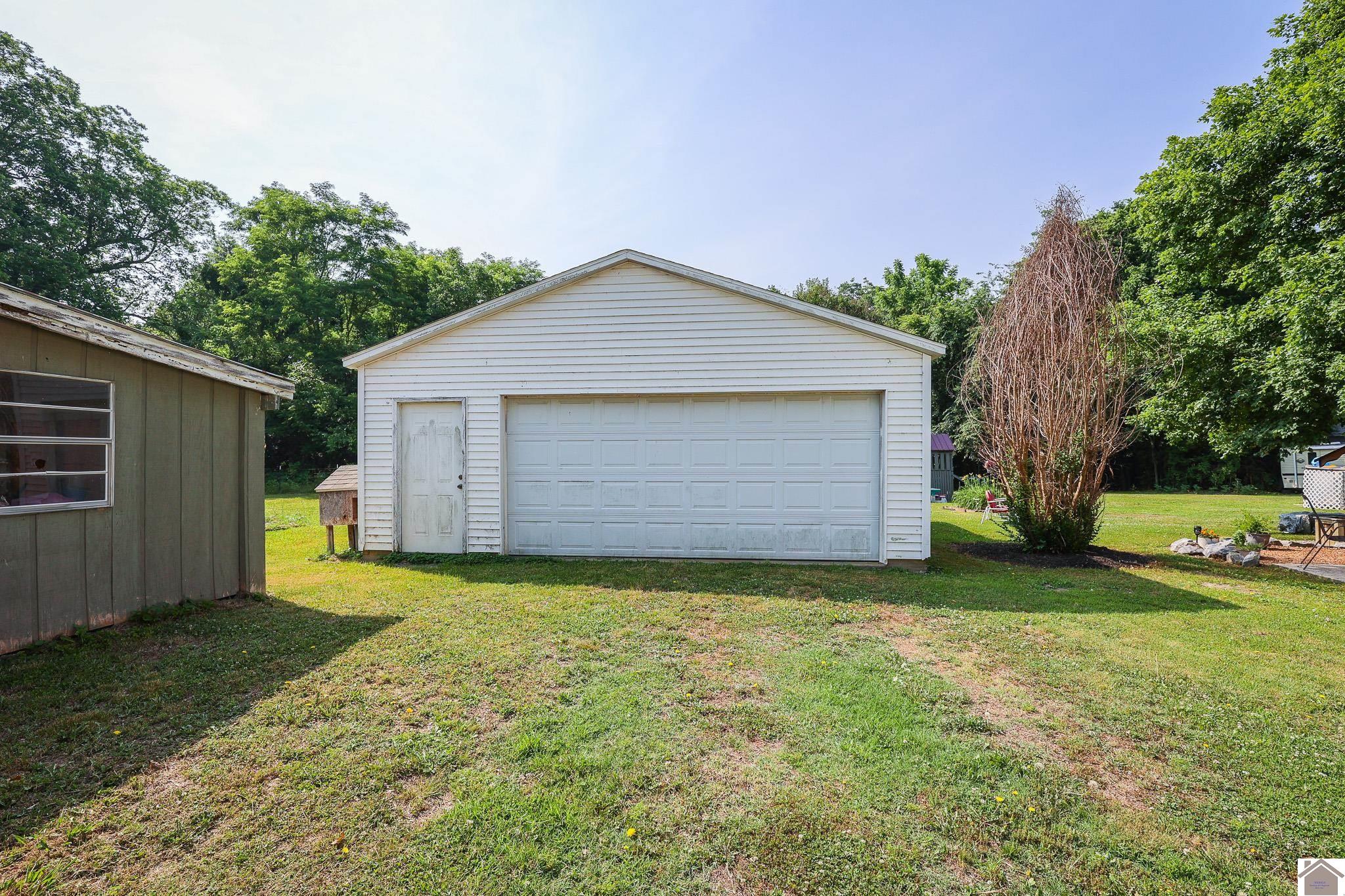 7088 St Rt 80 E Property Photo 8