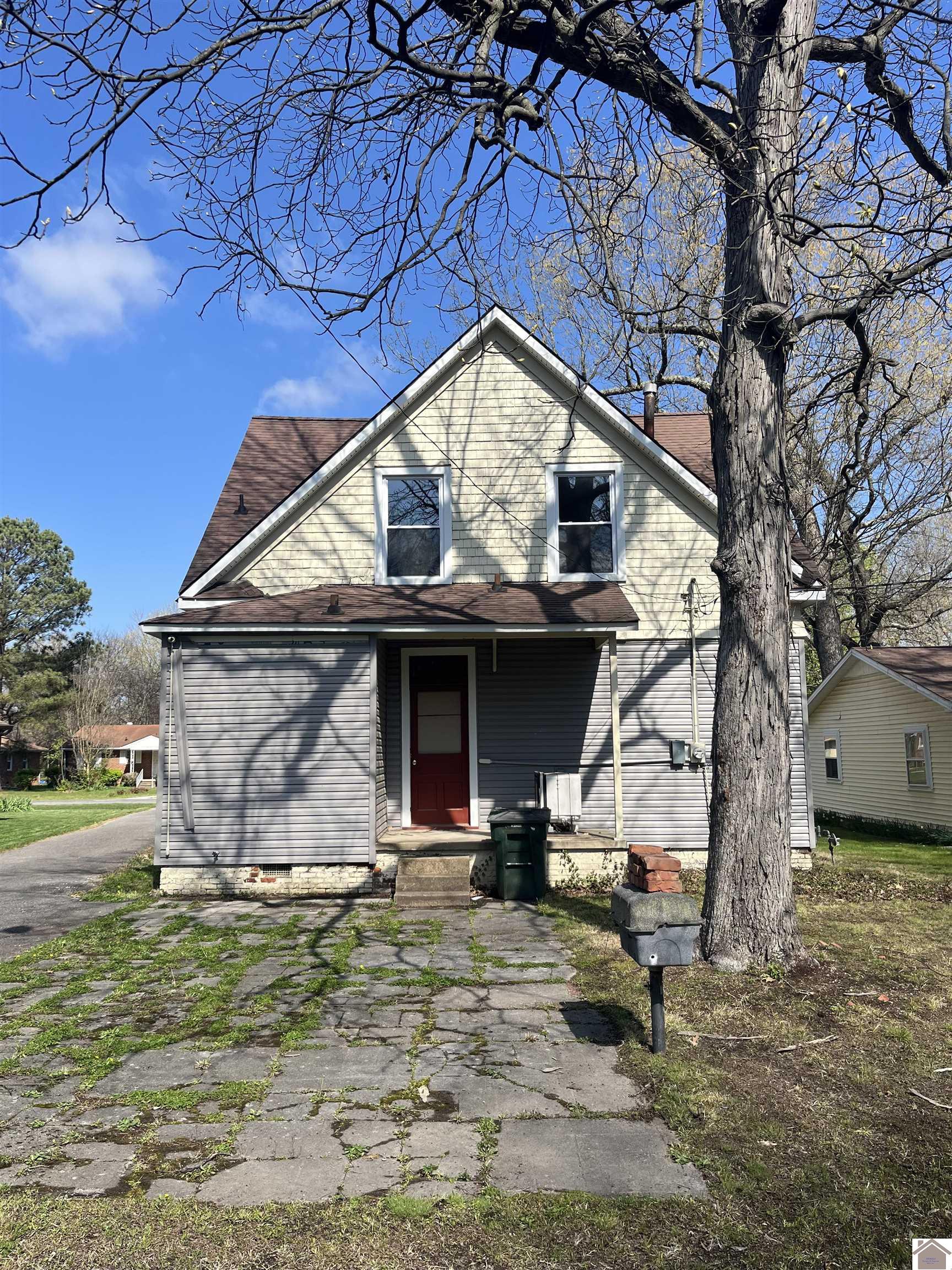 3108 Madison Street Property Photo 4