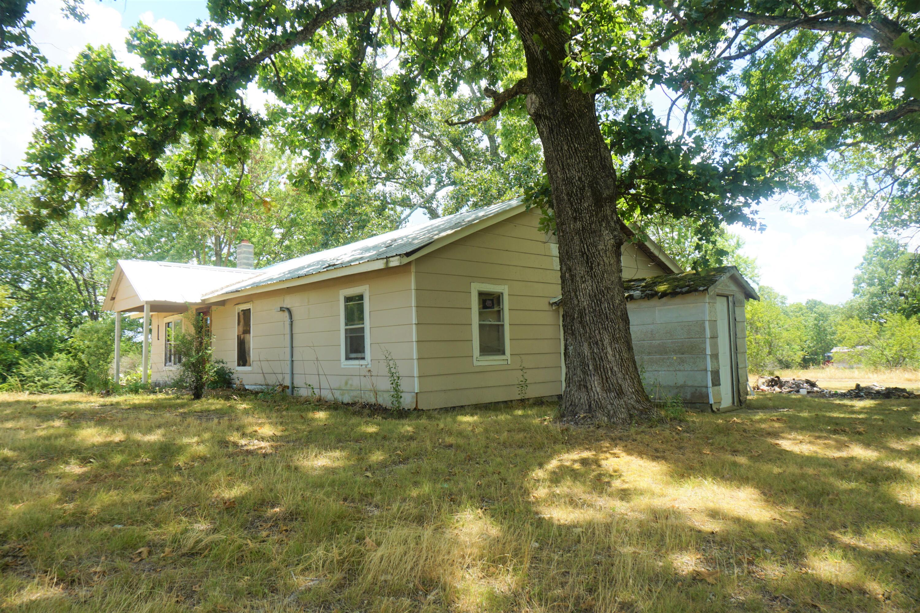 2662 County Road 6540 Property Photo