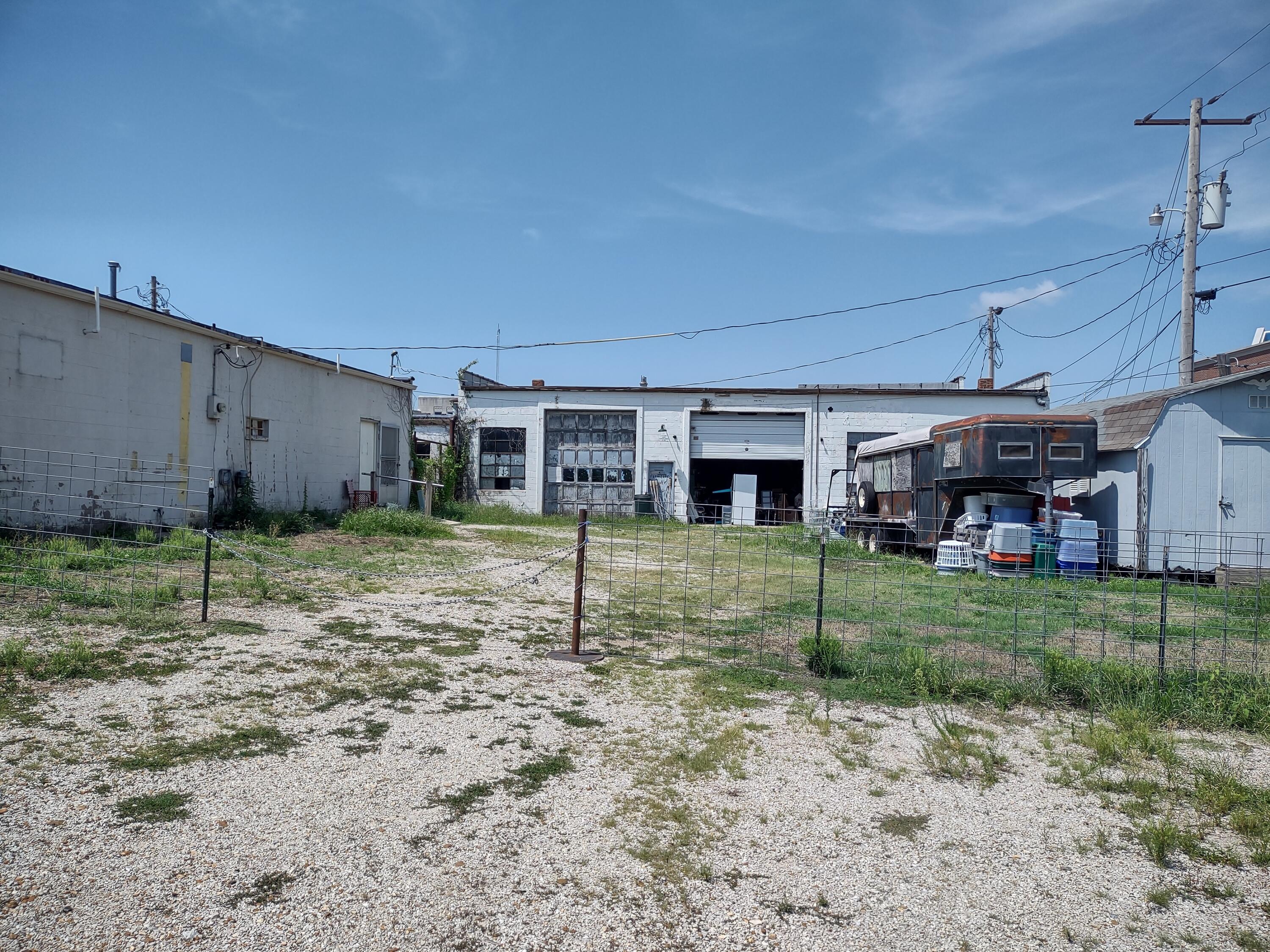 102-110 North Crittenden Street Property Photo 4