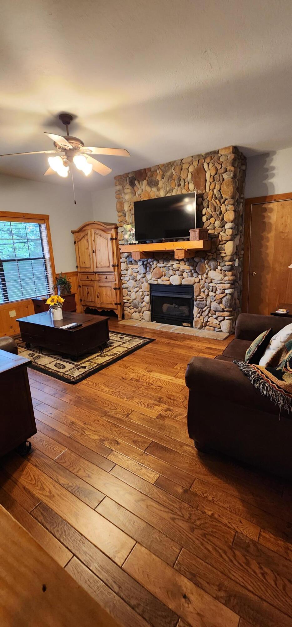 228-230 Oak Ridge Road Property Photo 14