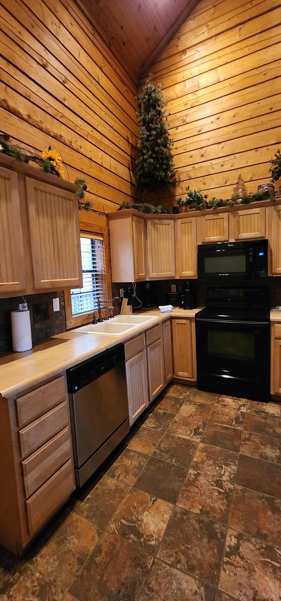 228-230 Oak Ridge Road Property Photo 41