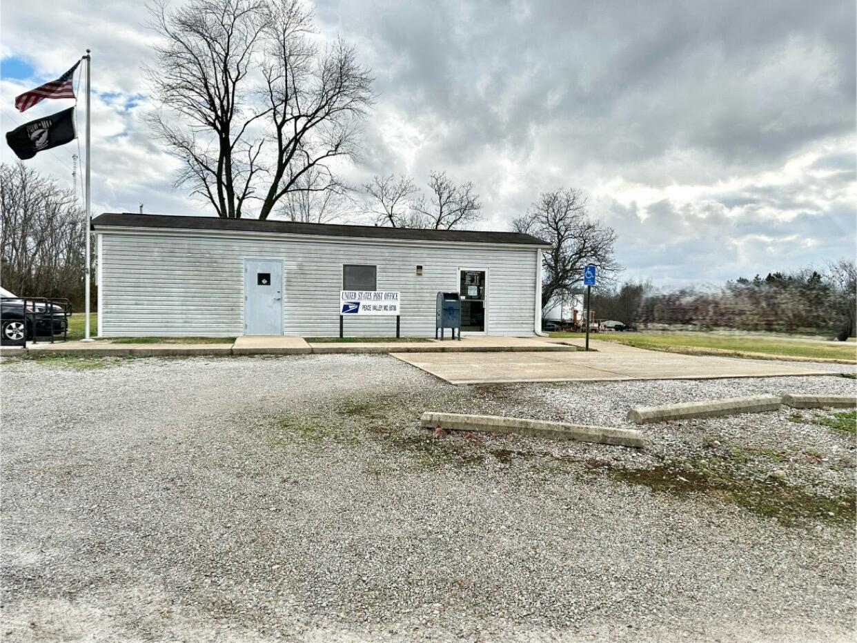 7120 State Route W Property Photo 1