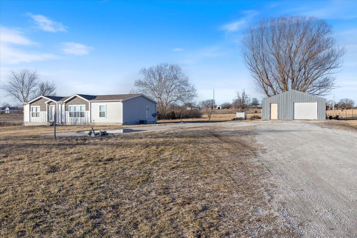 17923 Rb Highway Property Photo 1