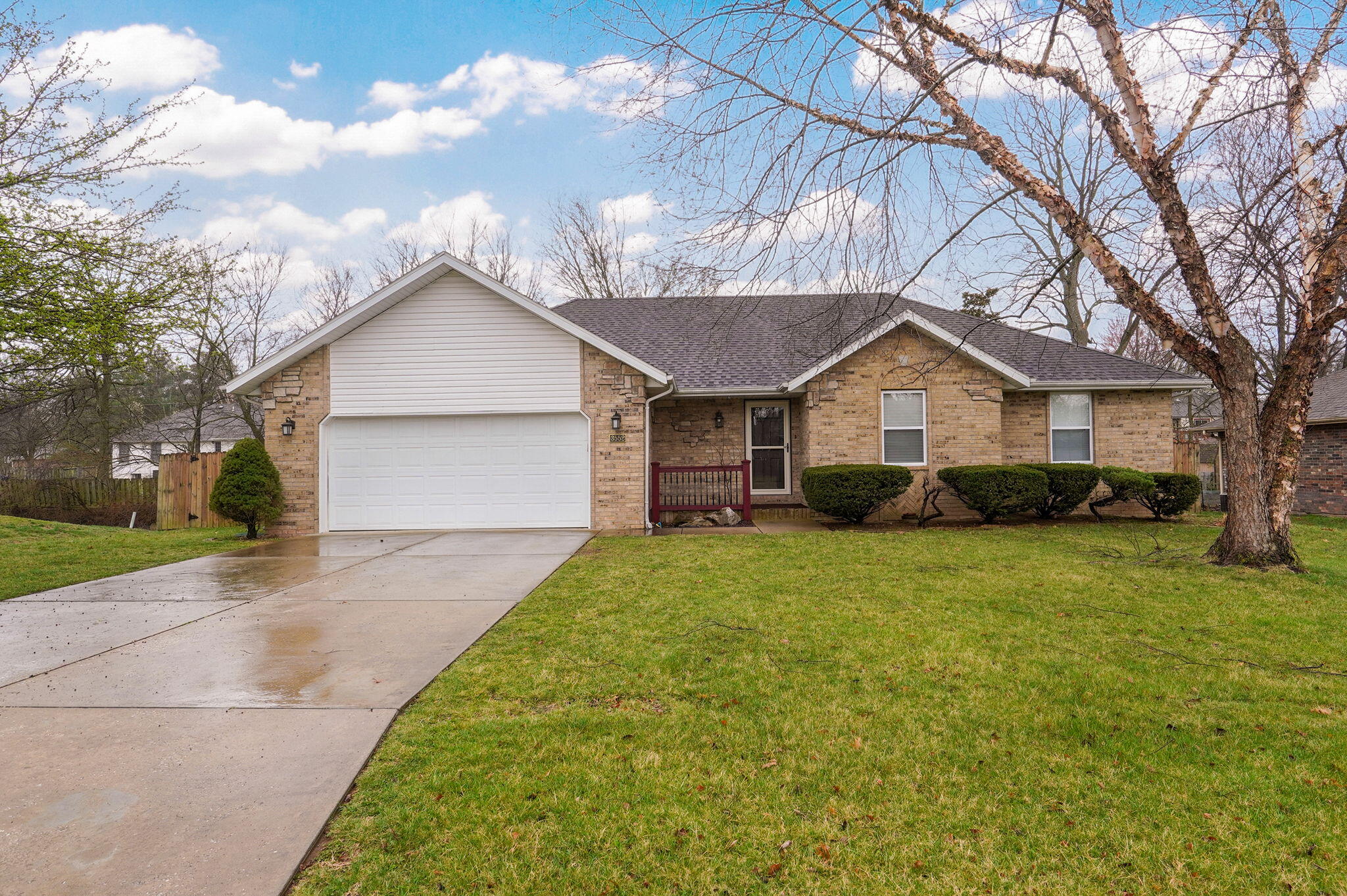 3552 West Vincent Drive Property Photo 1