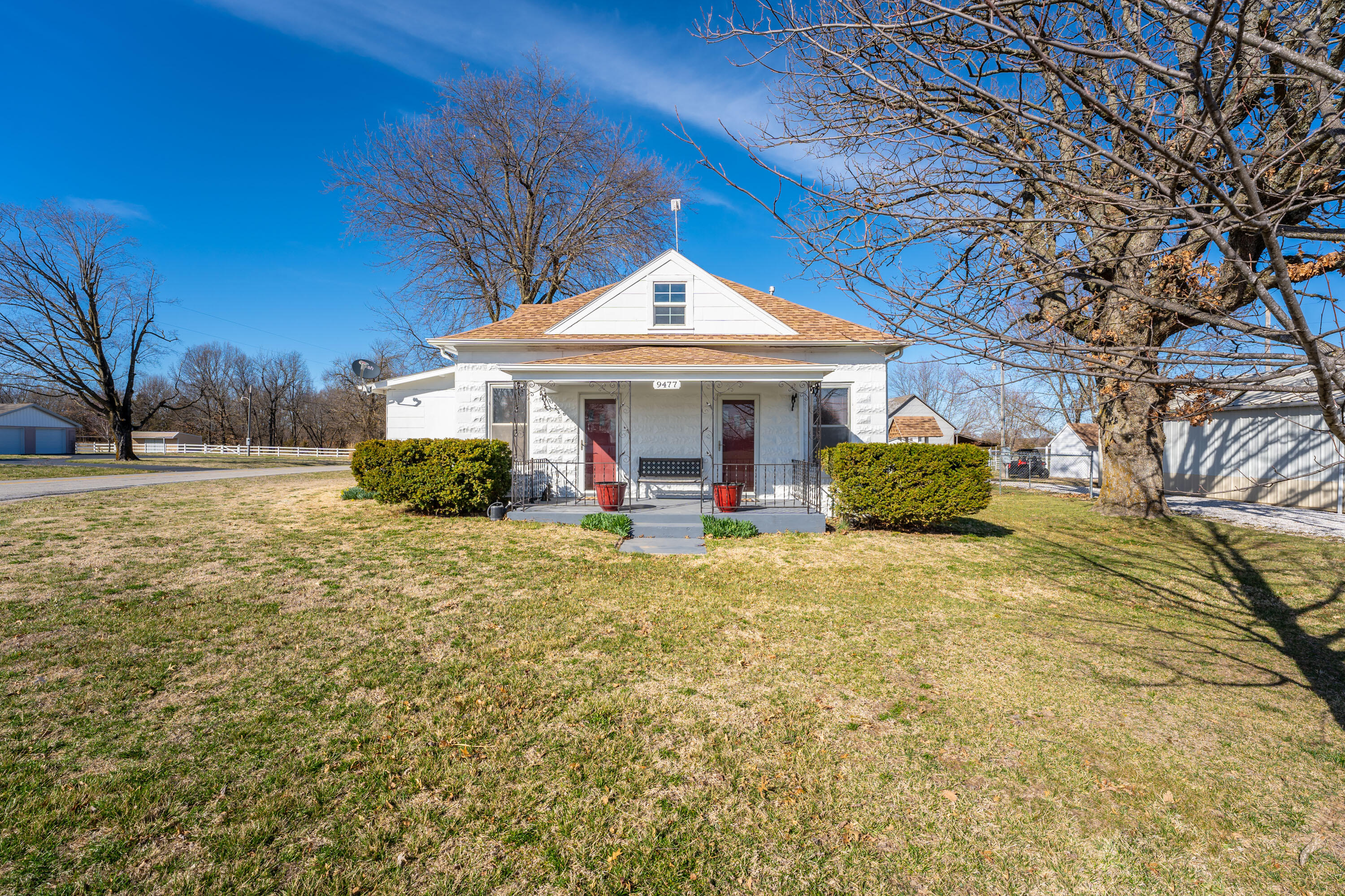 9477 West State Highway Ee Property Photo