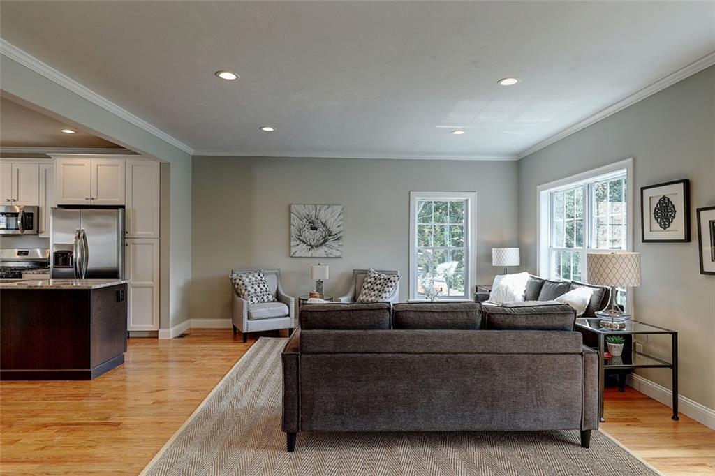 1301 Hunting Hill Drive Property Photo 4