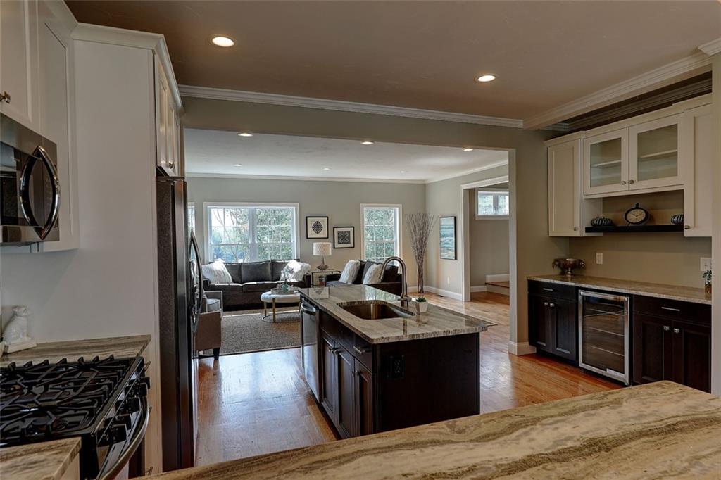 1301 Hunting Hill Drive Property Photo 14