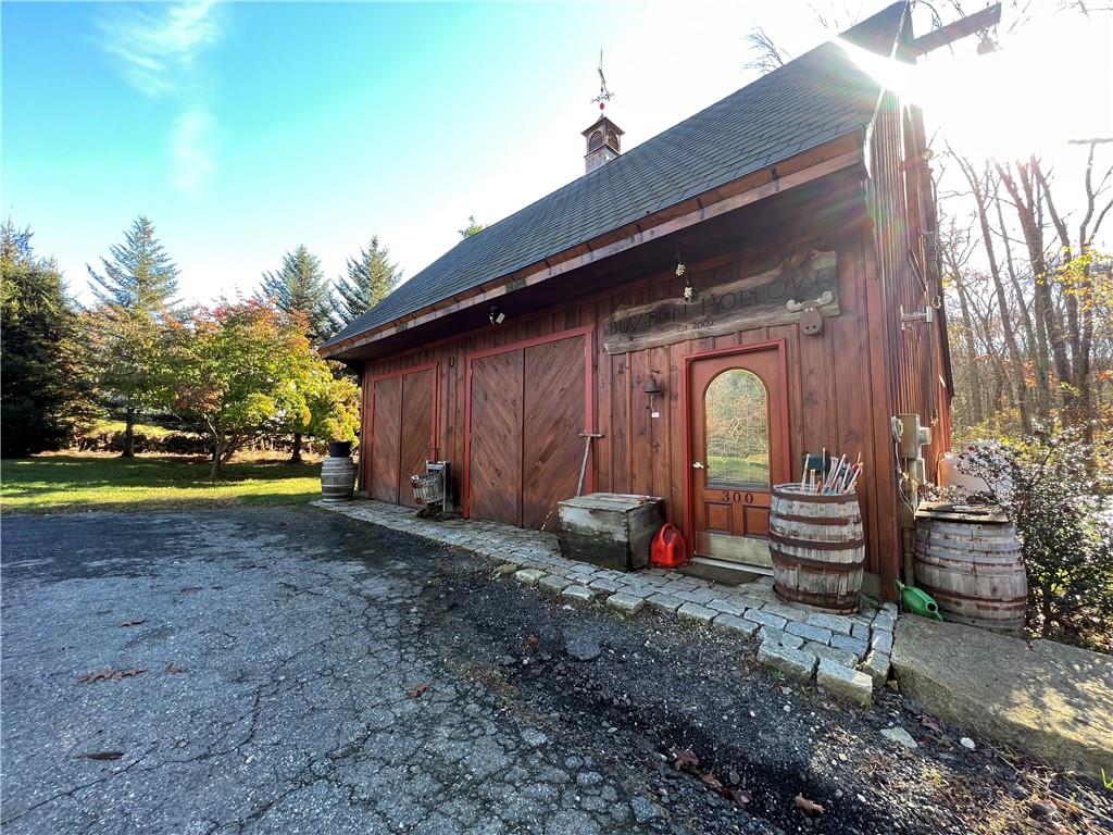 300 Buxton Road Property Photo 11