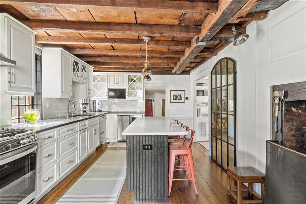 35 Second Street Property Photo 3