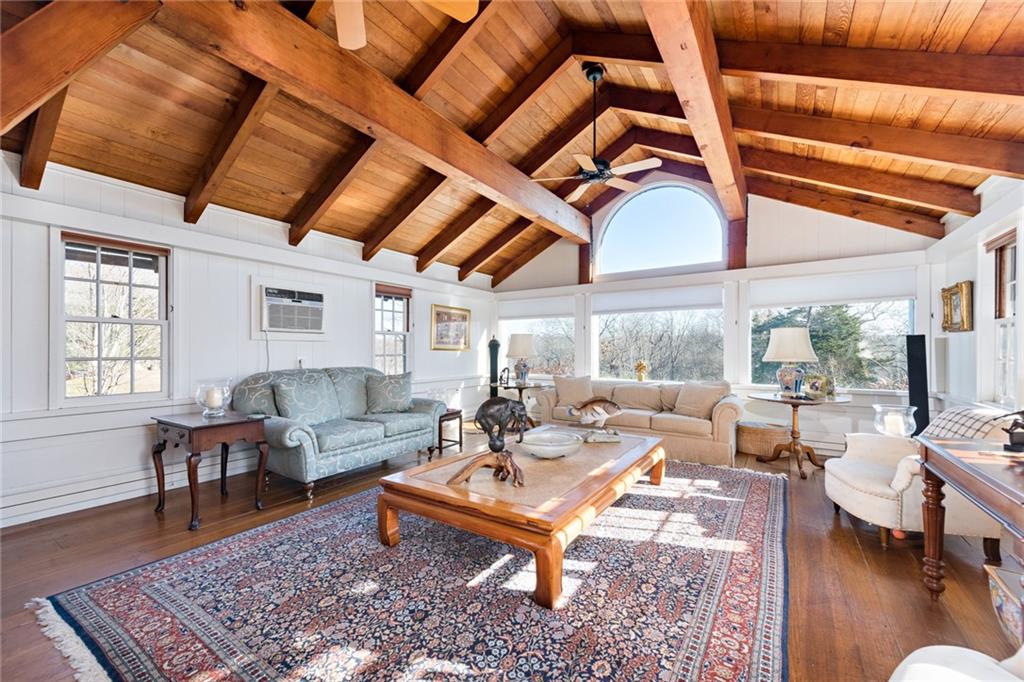 2424 Tower Hill Road Property Photo 1