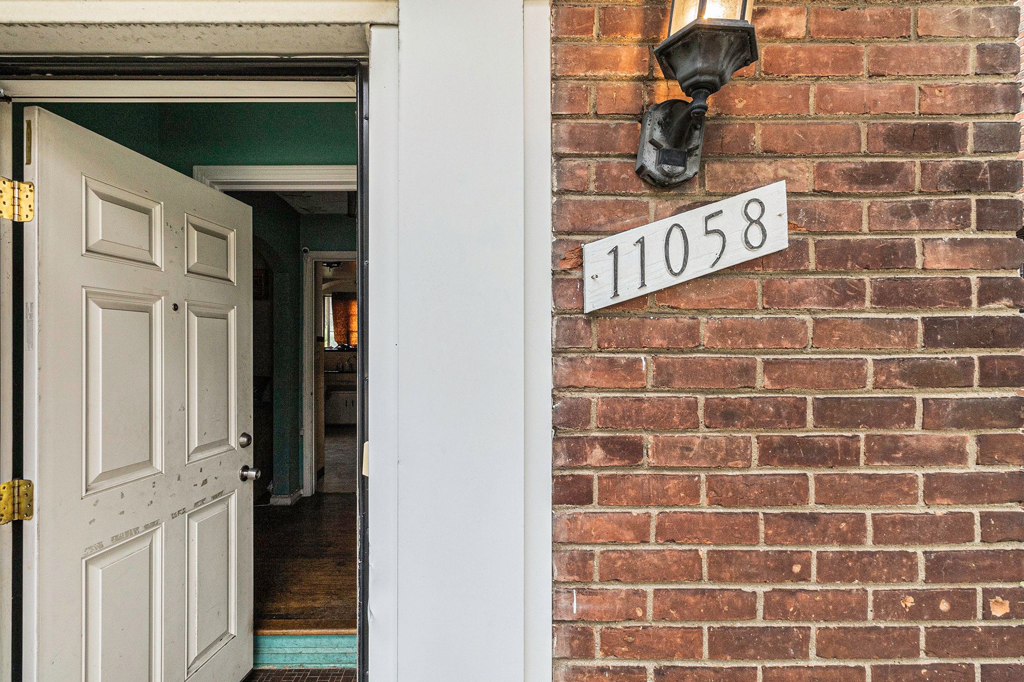 11058 Mckinney St Property Photo 5