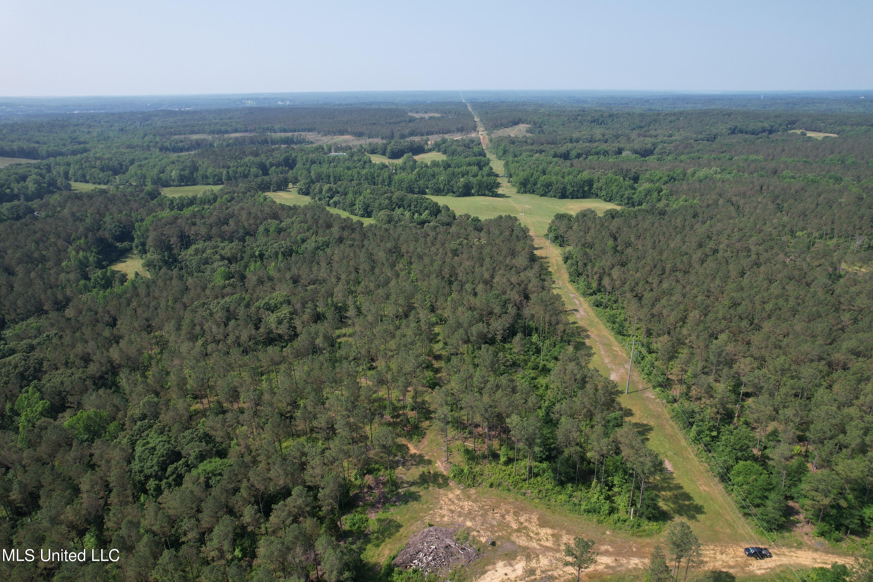 County Rd 323