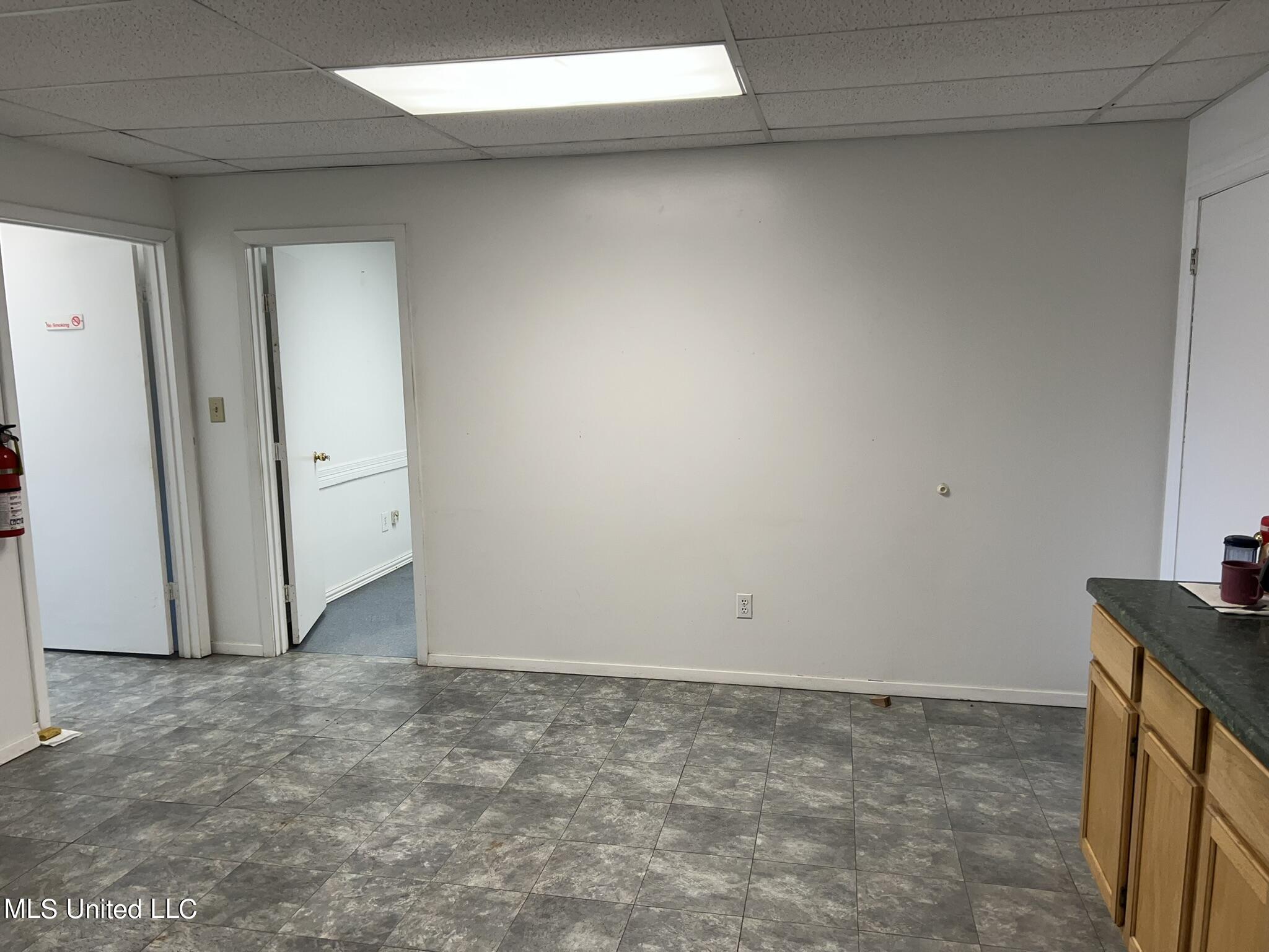 6022 I-55 South Property Photo 27