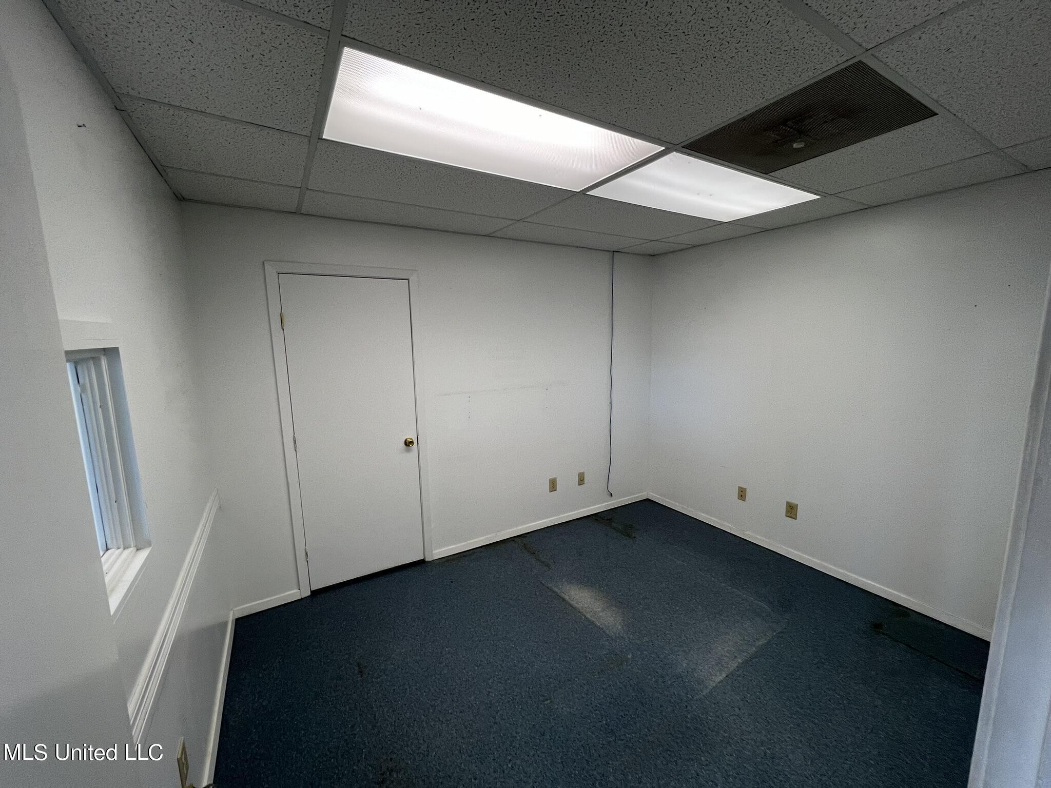 6022 I-55 South Property Photo 30