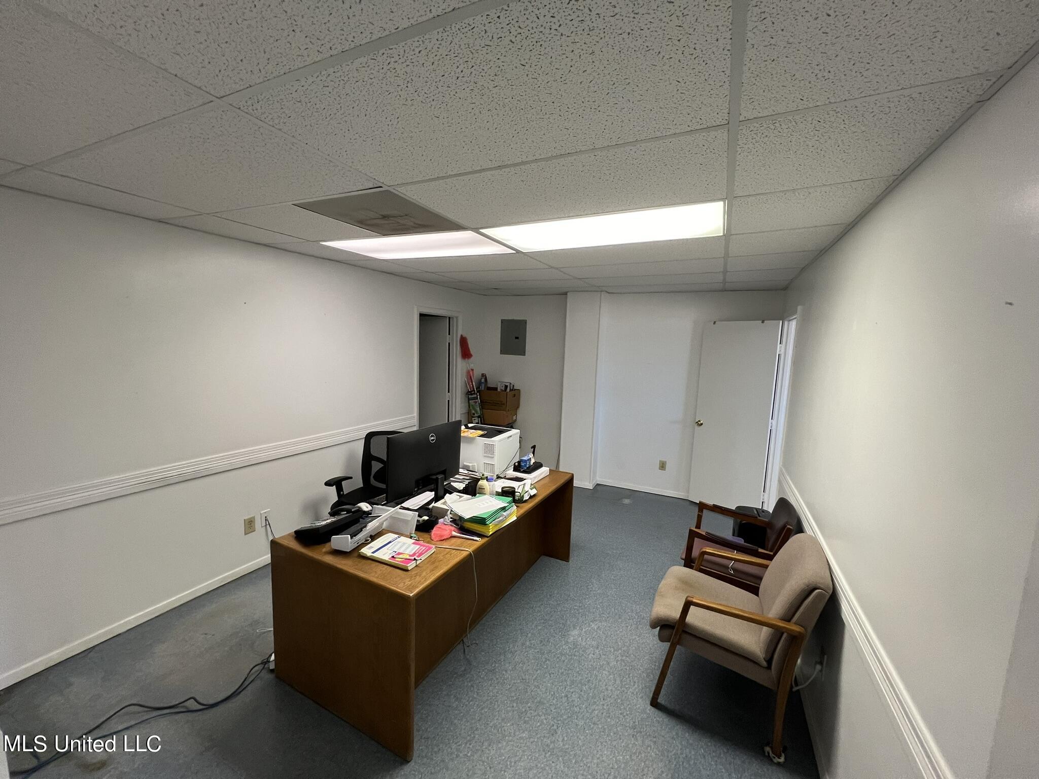 6022 I-55 South Property Photo 31