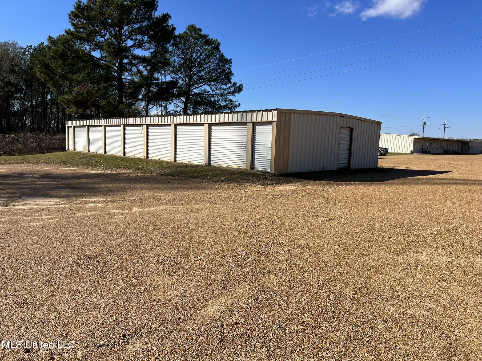 6022 I-55 South Property Photo 40