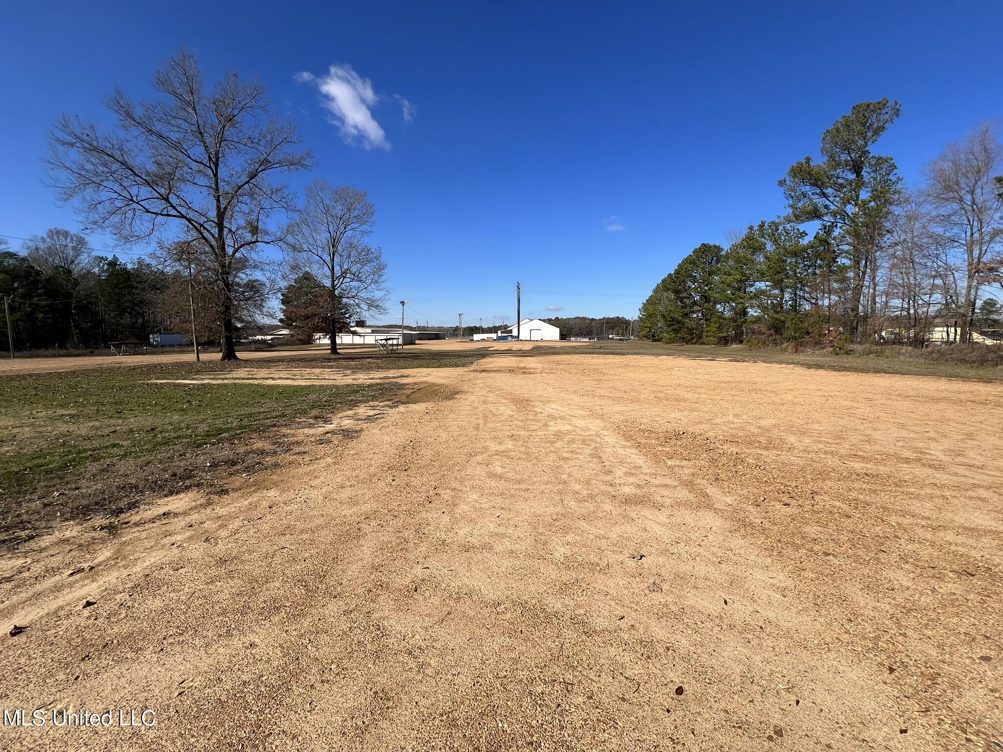 6022 I-55 South Property Photo 46