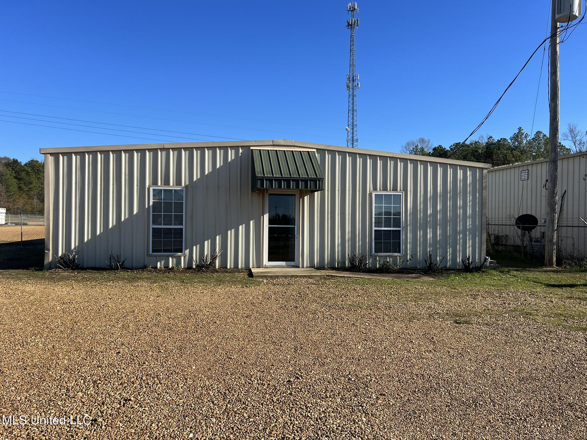 6022 I-55 South Property Photo 49