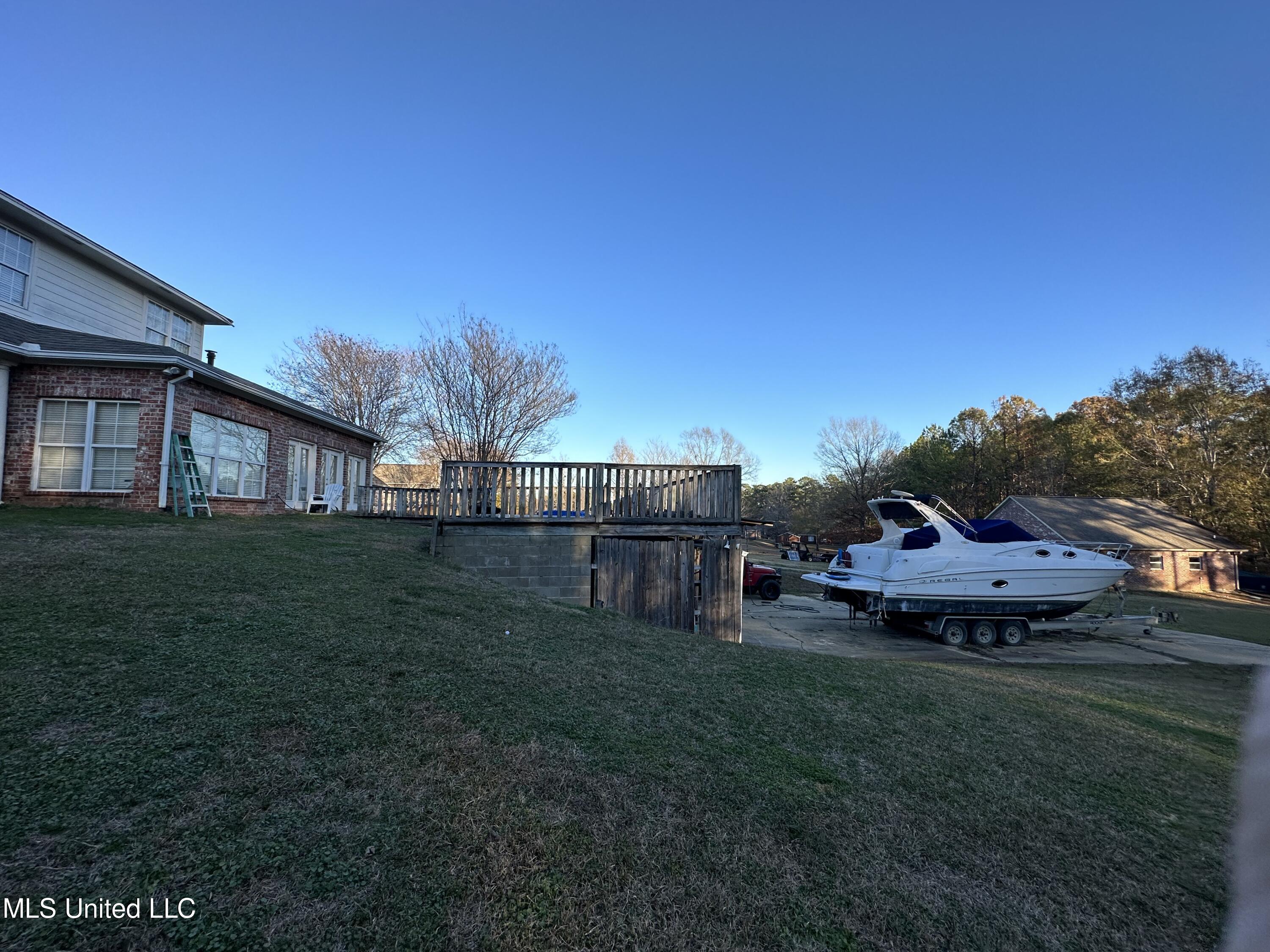 120 Poplar Ridge Property Photo 17
