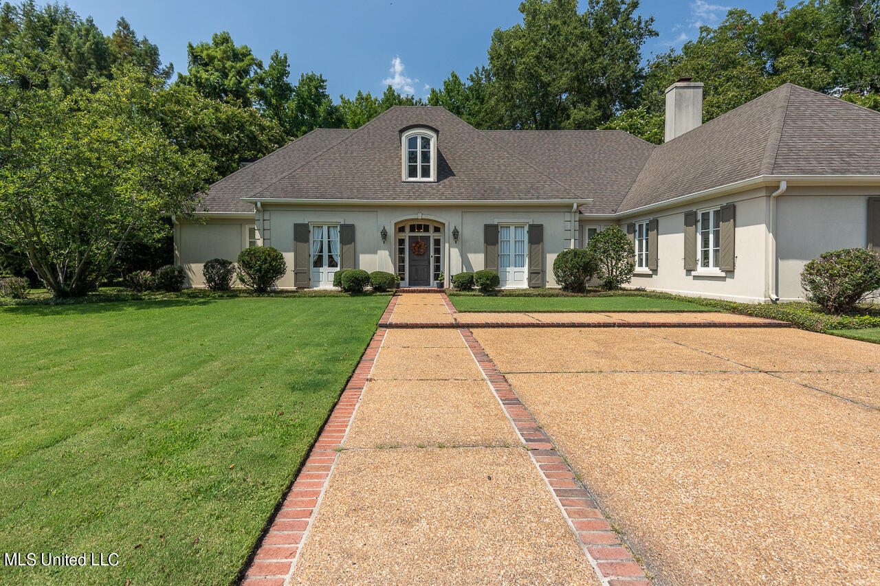 9 Oak Knoll Dr Property Photo 1